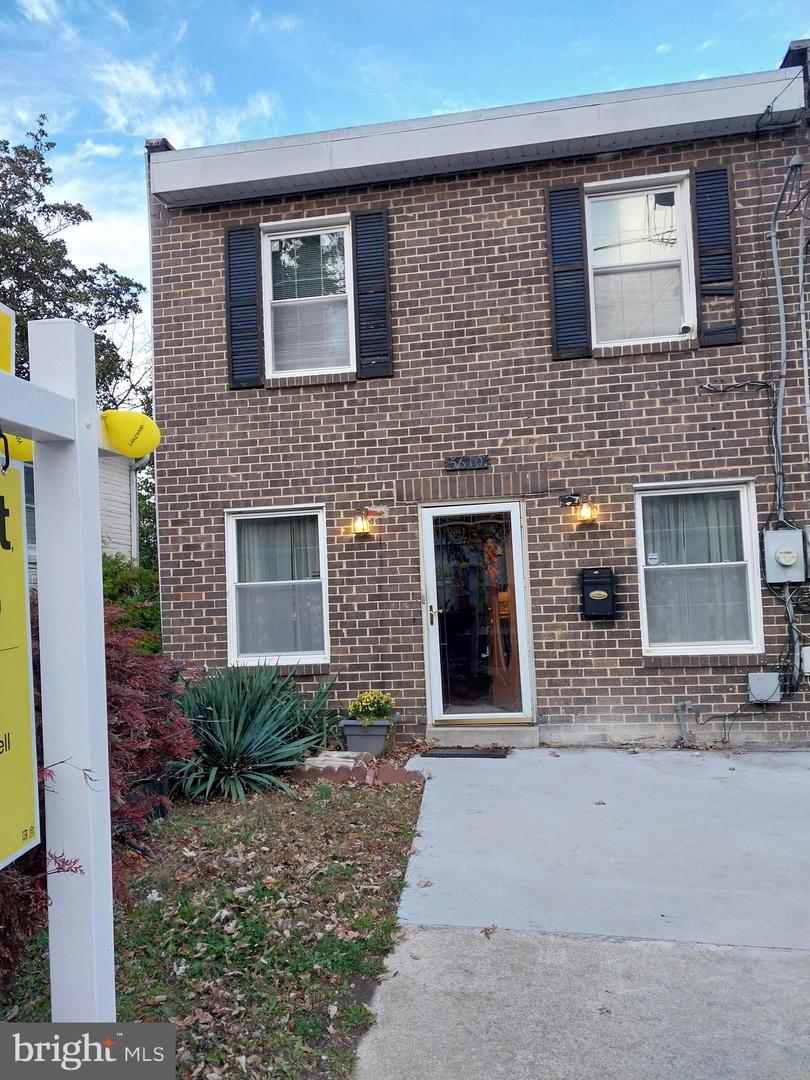 5610 CLAY PL NE, WASHINGTON, District Of Columbia 20019, 3 Bedrooms Bedrooms, ,1 BathroomBathrooms,Residential,For sale,5610 CLAY PL NE,DCDC2230154 MLS # DCDC2230154