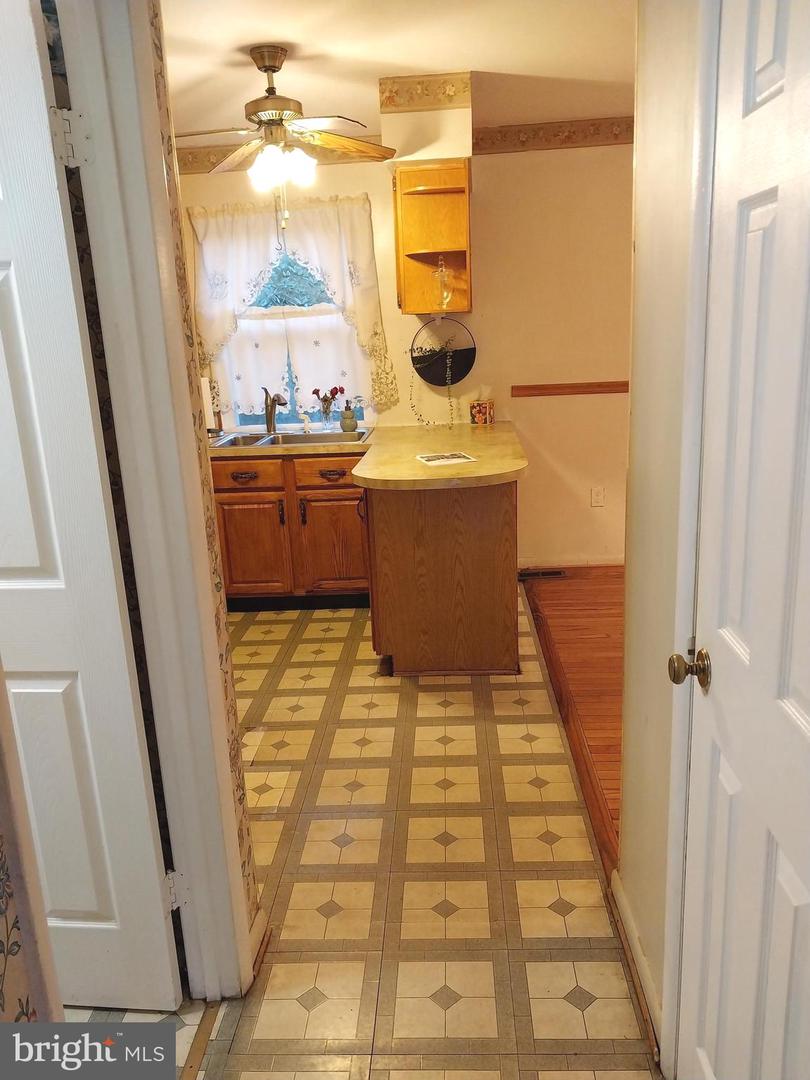 5610 CLAY PL NE, WASHINGTON, District Of Columbia 20019, 3 Bedrooms Bedrooms, ,1 BathroomBathrooms,Residential,For sale,5610 CLAY PL NE,DCDC2230154 MLS # DCDC2230154