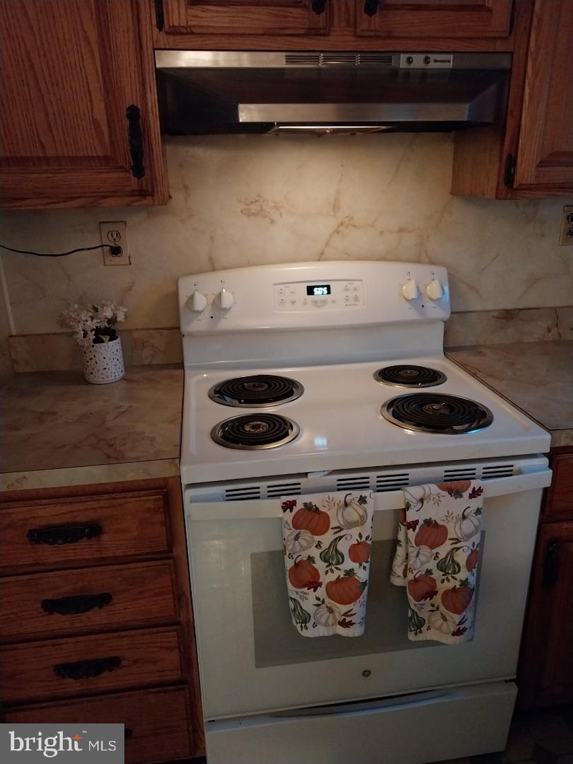 5610 CLAY PL NE, WASHINGTON, District Of Columbia 20019, 3 Bedrooms Bedrooms, ,1 BathroomBathrooms,Residential,For sale,5610 CLAY PL NE,DCDC2230154 MLS # DCDC2230154