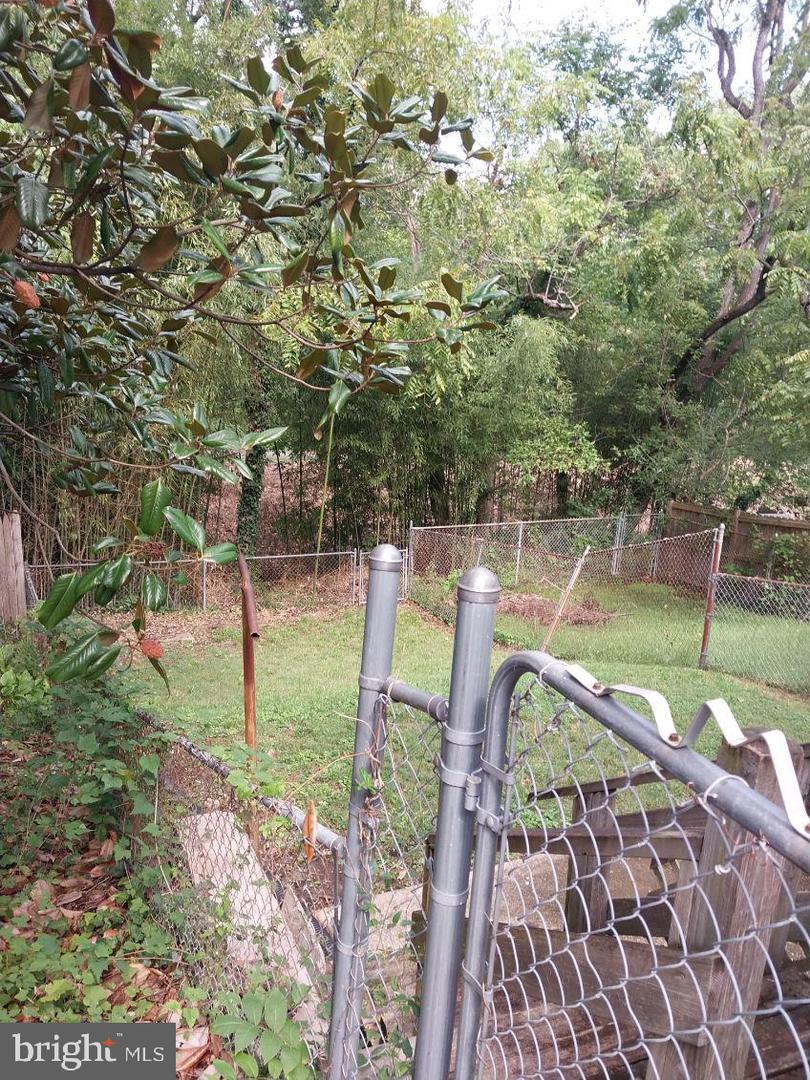 5610 CLAY PL NE, WASHINGTON, District Of Columbia 20019, 3 Bedrooms Bedrooms, ,1 BathroomBathrooms,Residential,For sale,5610 CLAY PL NE,DCDC2230154 MLS # DCDC2230154