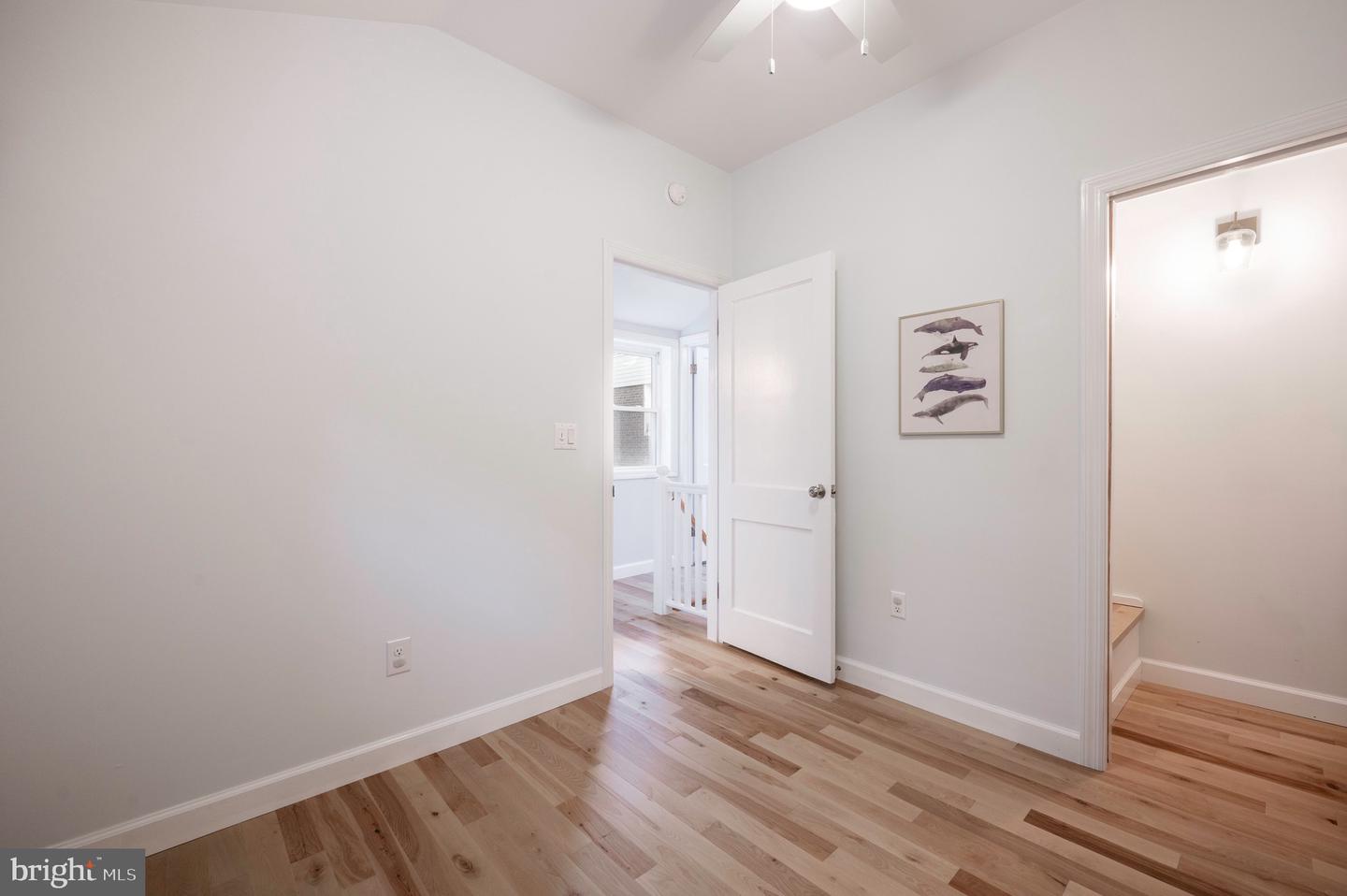 2444 S OAKLAND ST, ARLINGTON, Virginia 22206, 2 Bedrooms Bedrooms, ,2 BathroomsBathrooms,Residential,For sale,2444 S OAKLAND ST,VAAR2062104 MLS # VAAR2062104