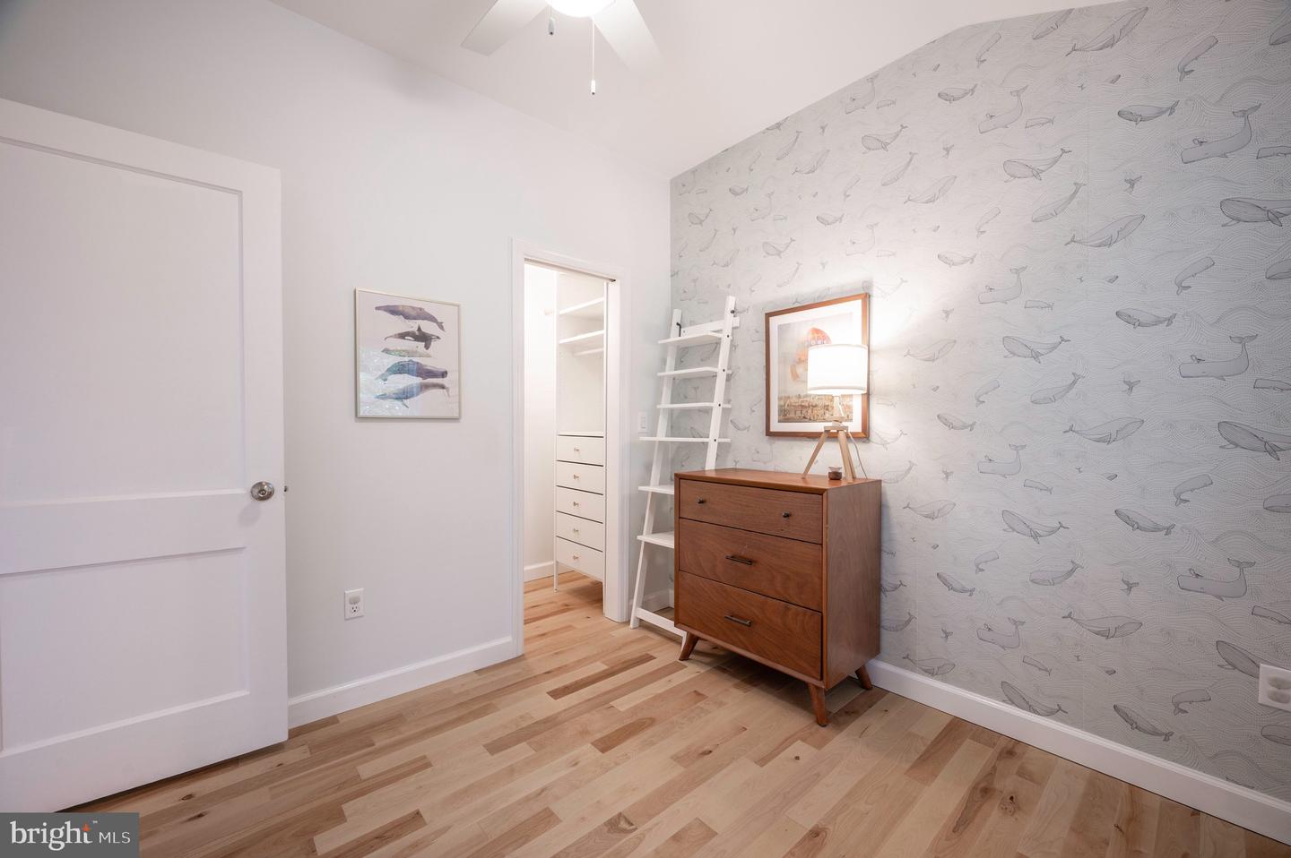 2444 S OAKLAND ST, ARLINGTON, Virginia 22206, 2 Bedrooms Bedrooms, ,2 BathroomsBathrooms,Residential,For sale,2444 S OAKLAND ST,VAAR2062104 MLS # VAAR2062104