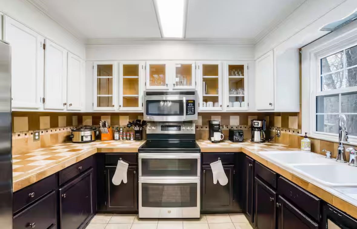 2964 HOPKINS DR, MCGAHEYSVILLE, Virginia 22840, 4 Bedrooms Bedrooms, ,2 BathroomsBathrooms,Residential,2964 HOPKINS DR,670676 MLS # 670676 2964 HOPKINS DR, MCGAHEYSVILLE, Virginia 22840, 4 Bedrooms Bedrooms, ,2 BathroomsBathrooms,Residential,2964 HOPKINS DR,670676 MLS # 670676