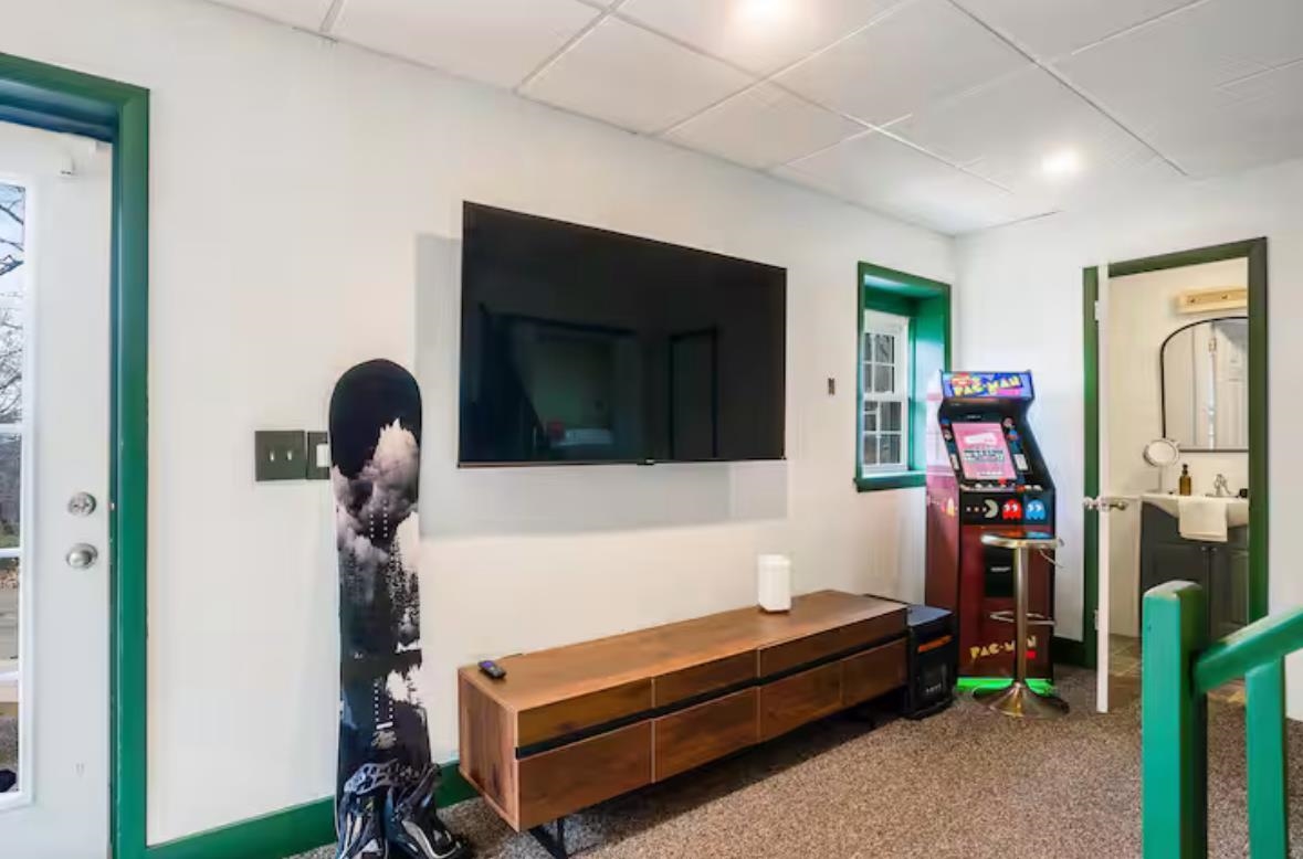 2964 HOPKINS DR, MCGAHEYSVILLE, Virginia 22840, 4 Bedrooms Bedrooms, ,2 BathroomsBathrooms,Residential,2964 HOPKINS DR,670676 MLS # 670676 2964 HOPKINS DR, MCGAHEYSVILLE, Virginia 22840, 4 Bedrooms Bedrooms, ,2 BathroomsBathrooms,Residential,2964 HOPKINS DR,670676 MLS # 670676