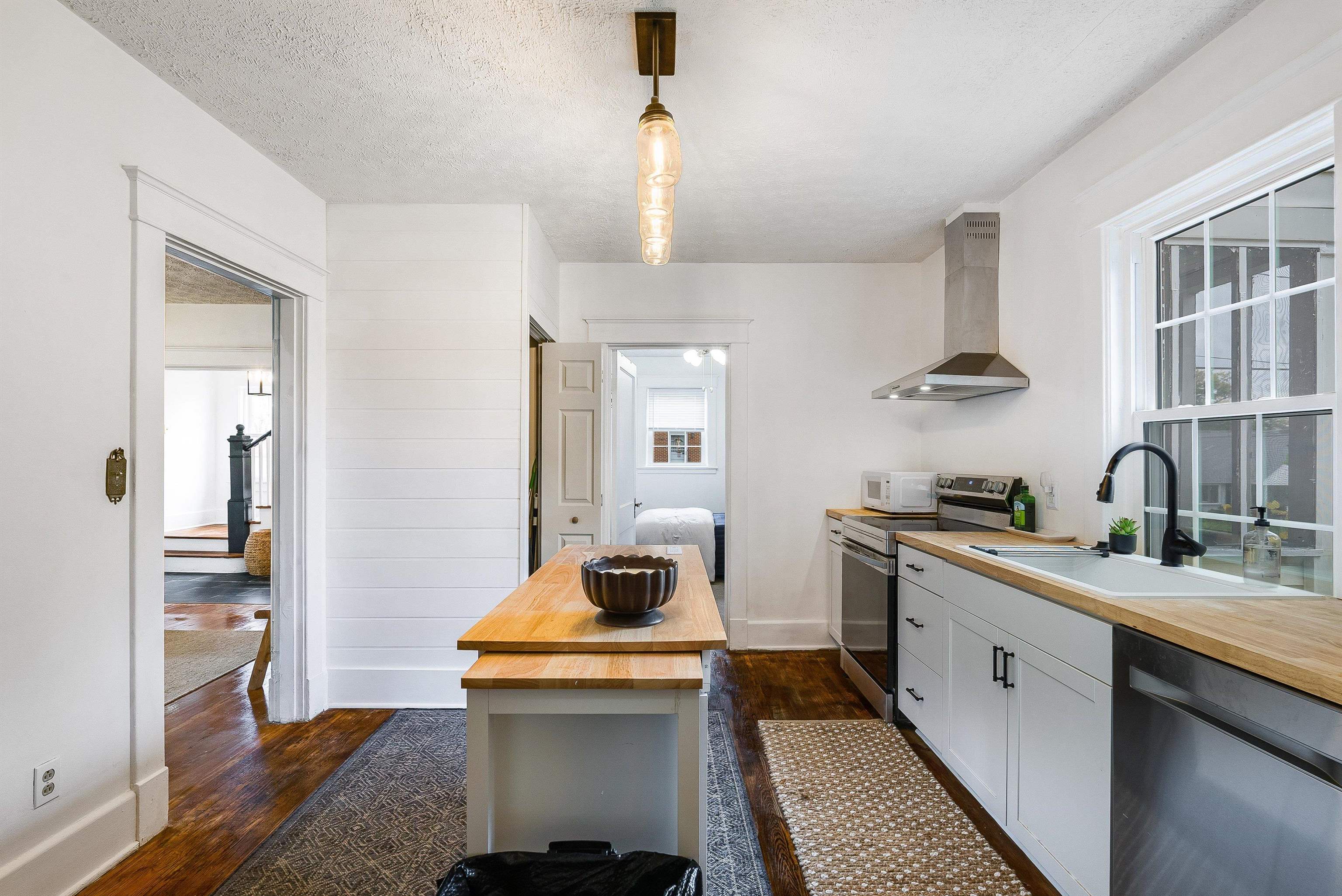 1637 MULBERRY ST, WAYNESBORO, Virginia 22980, 4 Bedrooms Bedrooms, ,2 BathroomsBathrooms,Residential,1637 MULBERRY ST,670677 MLS # 670677 1637 MULBERRY ST, WAYNESBORO, Virginia 22980, 4 Bedrooms Bedrooms, ,2 BathroomsBathrooms,Residential,1637 MULBERRY ST,670677 MLS # 670677