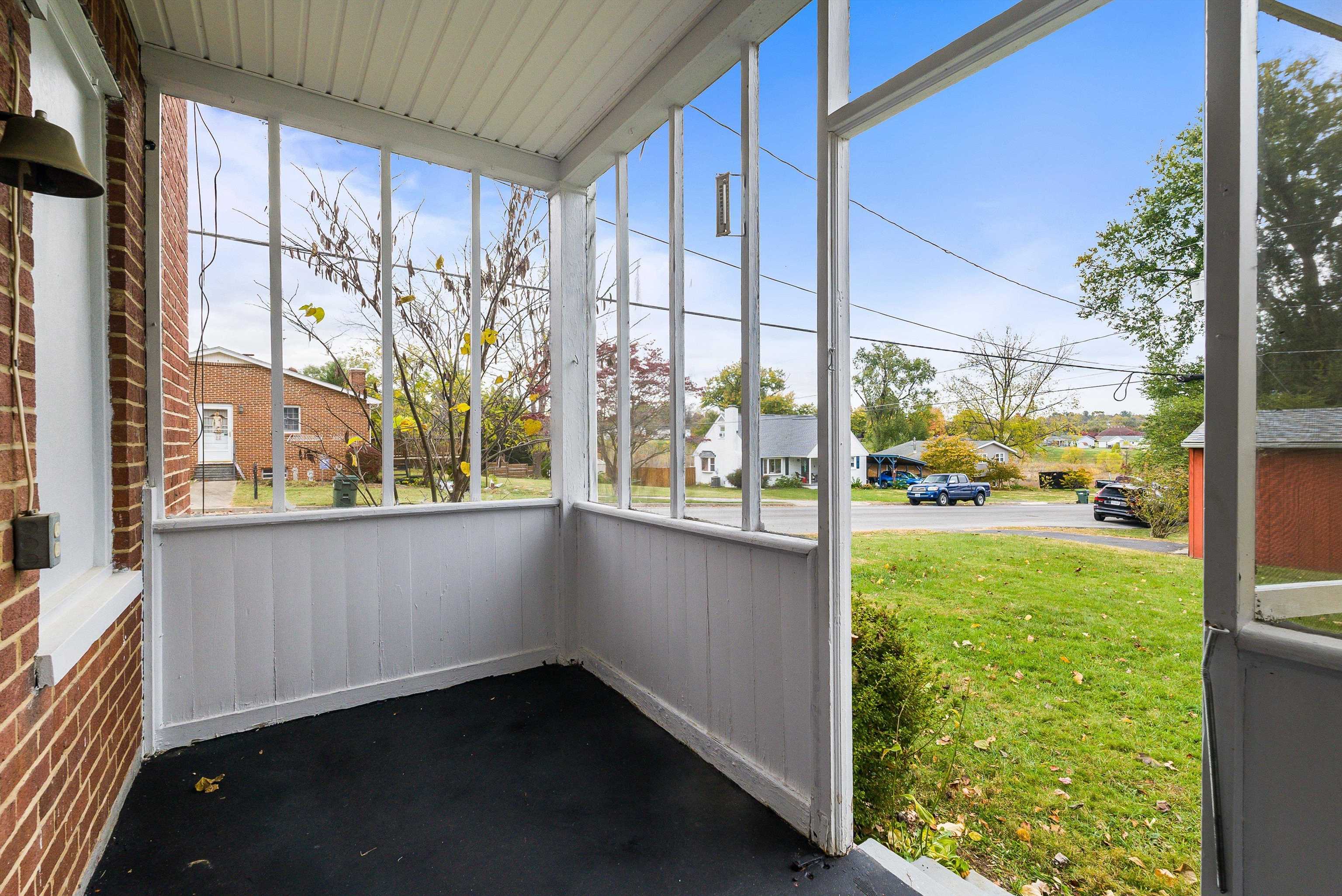 1637 MULBERRY ST, WAYNESBORO, Virginia 22980, 4 Bedrooms Bedrooms, ,2 BathroomsBathrooms,Residential,1637 MULBERRY ST,670677 MLS # 670677 1637 MULBERRY ST, WAYNESBORO, Virginia 22980, 4 Bedrooms Bedrooms, ,2 BathroomsBathrooms,Residential,1637 MULBERRY ST,670677 MLS # 670677