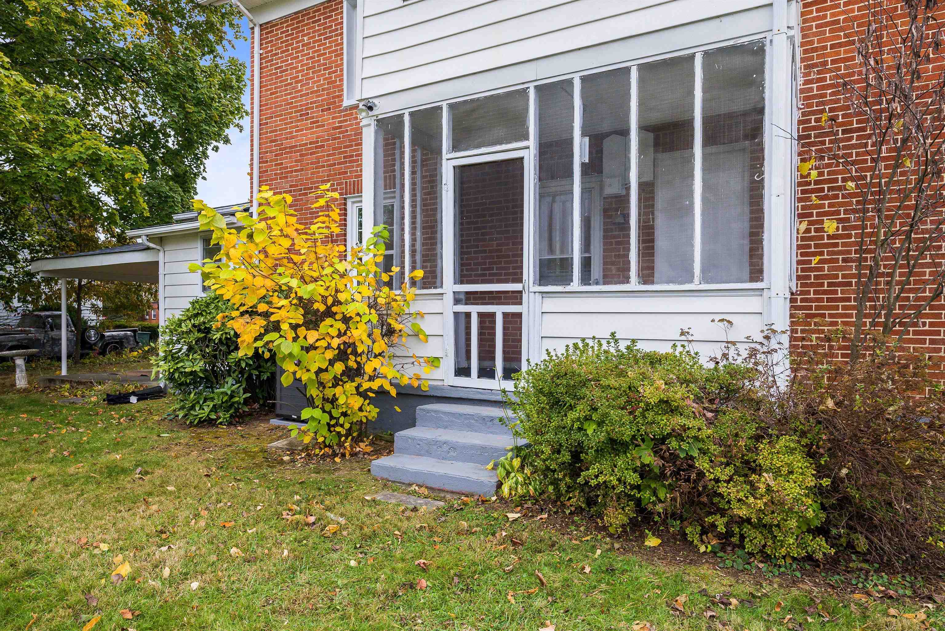 1637 MULBERRY ST, WAYNESBORO, Virginia 22980, 4 Bedrooms Bedrooms, ,2 BathroomsBathrooms,Residential,1637 MULBERRY ST,670677 MLS # 670677 1637 MULBERRY ST, WAYNESBORO, Virginia 22980, 4 Bedrooms Bedrooms, ,2 BathroomsBathrooms,Residential,1637 MULBERRY ST,670677 MLS # 670677