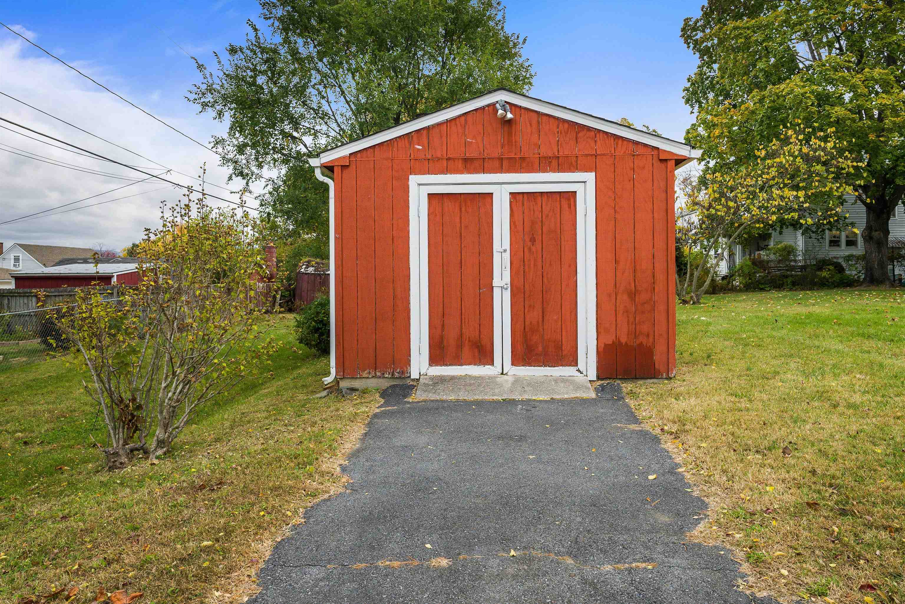 1637 MULBERRY ST, WAYNESBORO, Virginia 22980, 4 Bedrooms Bedrooms, ,2 BathroomsBathrooms,Residential,1637 MULBERRY ST,670677 MLS # 670677 1637 MULBERRY ST, WAYNESBORO, Virginia 22980, 4 Bedrooms Bedrooms, ,2 BathroomsBathrooms,Residential,1637 MULBERRY ST,670677 MLS # 670677