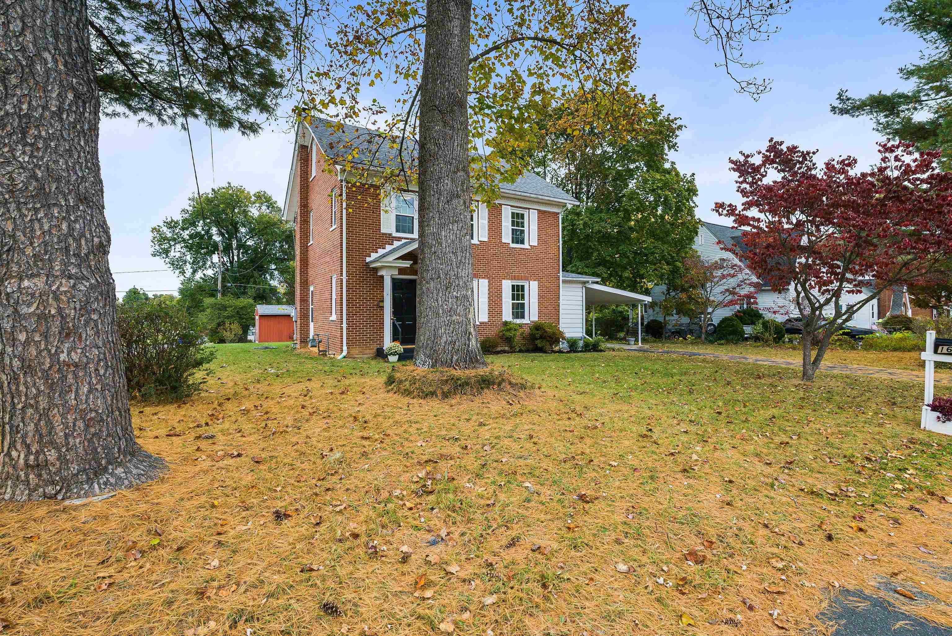 1637 MULBERRY ST, WAYNESBORO, Virginia 22980, 4 Bedrooms Bedrooms, ,2 BathroomsBathrooms,Residential,1637 MULBERRY ST,670677 MLS # 670677 1637 MULBERRY ST, WAYNESBORO, Virginia 22980, 4 Bedrooms Bedrooms, ,2 BathroomsBathrooms,Residential,1637 MULBERRY ST,670677 MLS # 670677