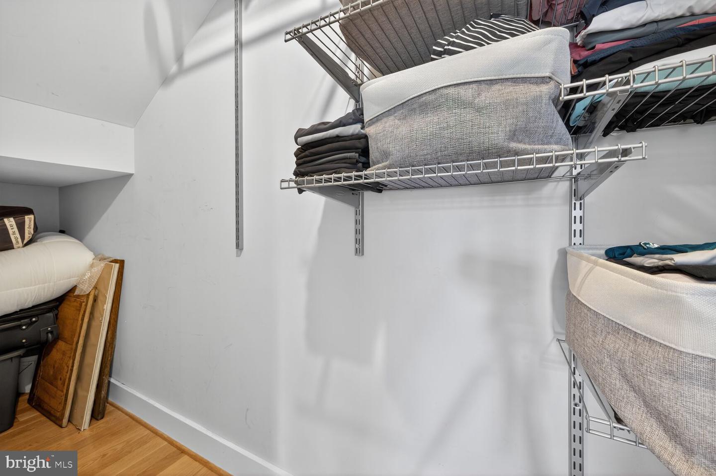 1514 K ST SE #2, WASHINGTON, District Of Columbia 20003, 2 Bedrooms Bedrooms, 5 Rooms Rooms,1 BathroomBathrooms,Residential,For sale,1514 K ST SE #2,DCDC2221668 MLS # DCDC2221668