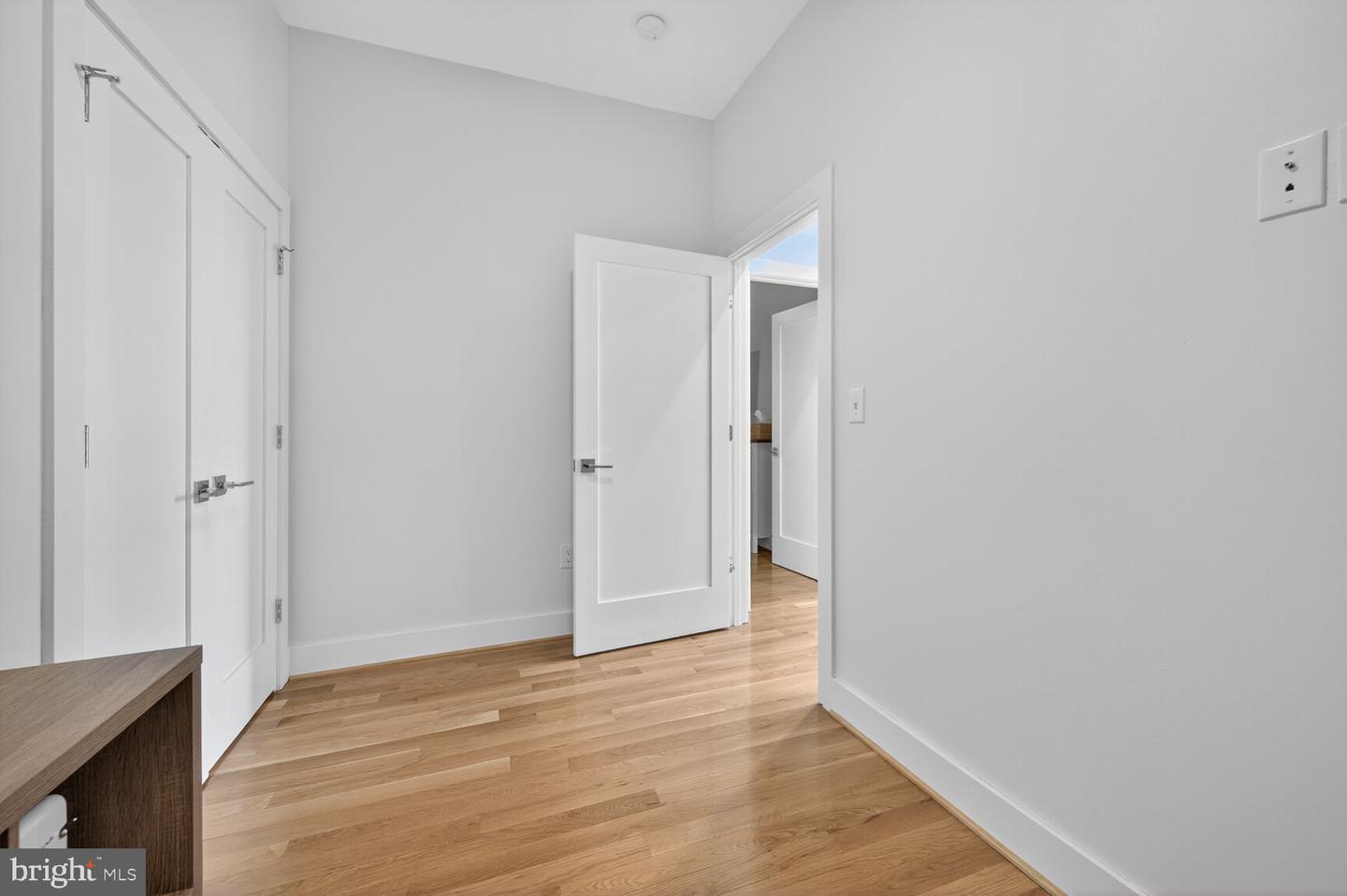 1514 K ST SE #2, WASHINGTON, District Of Columbia 20003, 2 Bedrooms Bedrooms, 5 Rooms Rooms,1 BathroomBathrooms,Residential,For sale,1514 K ST SE #2,DCDC2221668 MLS # DCDC2221668