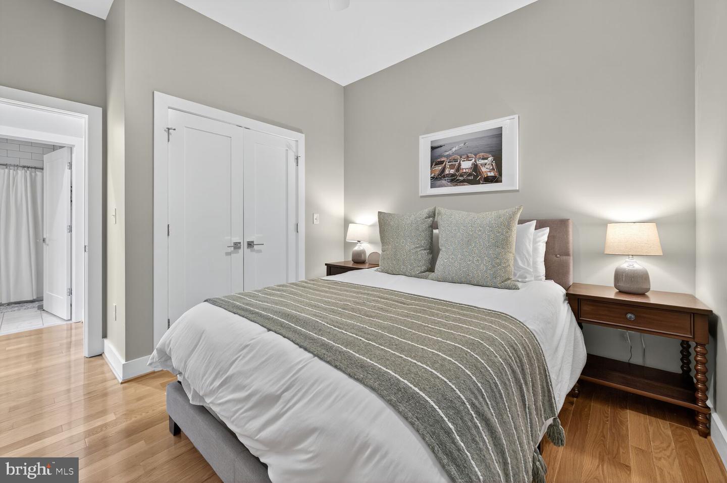 1514 K ST SE #2, WASHINGTON, District Of Columbia 20003, 2 Bedrooms Bedrooms, 5 Rooms Rooms,1 BathroomBathrooms,Residential,For sale,1514 K ST SE #2,DCDC2221668 MLS # DCDC2221668