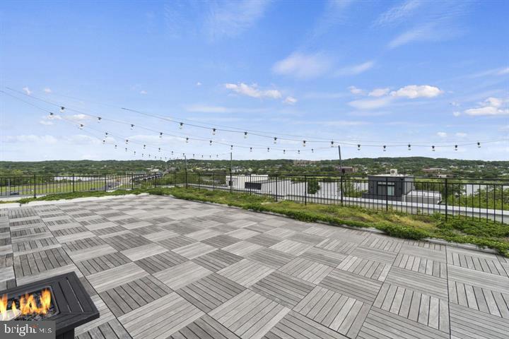 1514 K ST SE #2, WASHINGTON, District Of Columbia 20003, 2 Bedrooms Bedrooms, 5 Rooms Rooms,1 BathroomBathrooms,Residential,For sale,1514 K ST SE #2,DCDC2221668 MLS # DCDC2221668