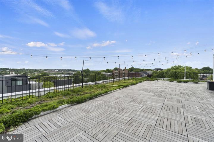 1514 K ST SE #2, WASHINGTON, District Of Columbia 20003, 2 Bedrooms Bedrooms, 5 Rooms Rooms,1 BathroomBathrooms,Residential,For sale,1514 K ST SE #2,DCDC2221668 MLS # DCDC2221668