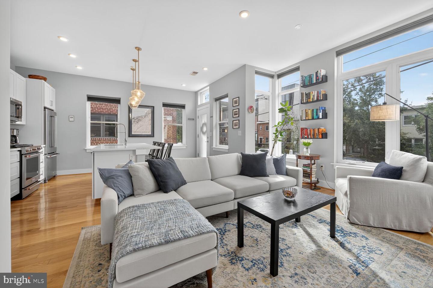 1514 K ST SE #2, WASHINGTON, District Of Columbia 20003, 2 Bedrooms Bedrooms, 5 Rooms Rooms,1 BathroomBathrooms,Residential,For sale,1514 K ST SE #2,DCDC2221668 MLS # DCDC2221668