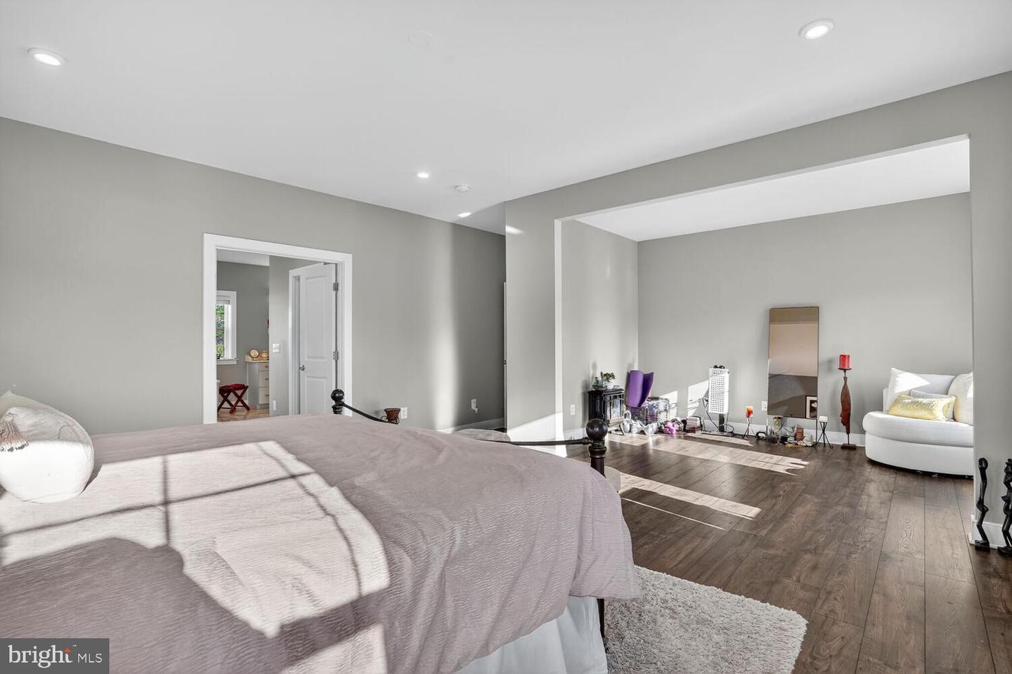 40925 ARCADIAN POND CT, ALDIE, Virginia 20105, 5 Bedrooms Bedrooms, ,4 BathroomsBathrooms,Residential,For sale,40925 ARCADIAN POND CT,VALO2109354 MLS # VALO2109354