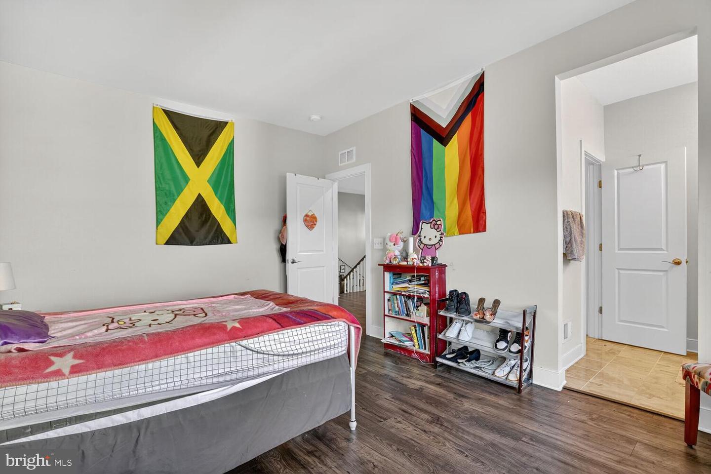 40925 ARCADIAN POND CT, ALDIE, Virginia 20105, 5 Bedrooms Bedrooms, ,4 BathroomsBathrooms,Residential,For sale,40925 ARCADIAN POND CT,VALO2109354 MLS # VALO2109354