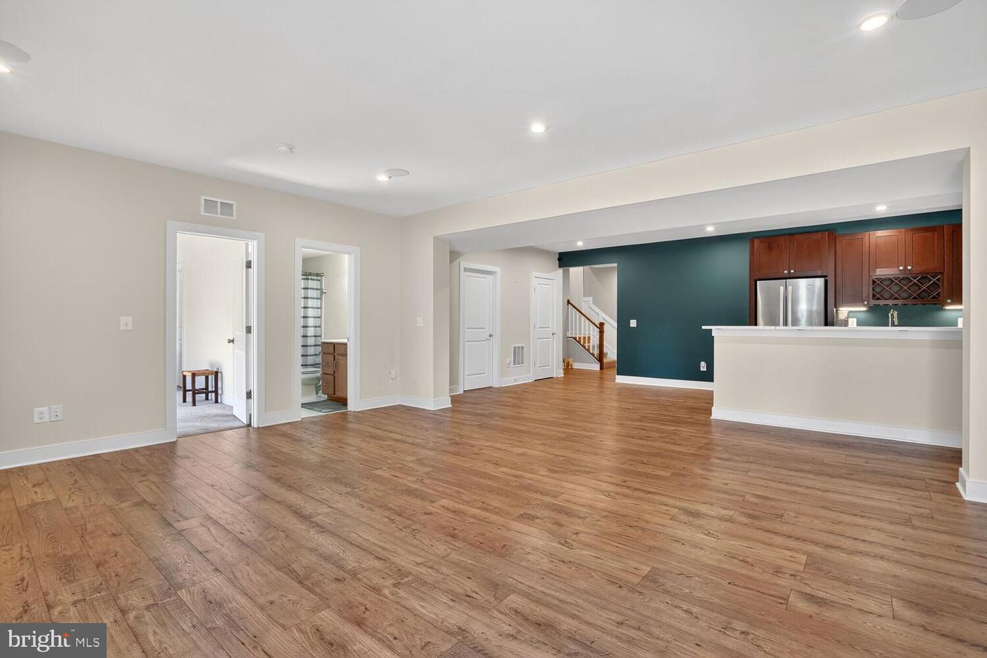 40925 ARCADIAN POND CT, ALDIE, Virginia 20105, 5 Bedrooms Bedrooms, ,4 BathroomsBathrooms,Residential,For sale,40925 ARCADIAN POND CT,VALO2109354 MLS # VALO2109354