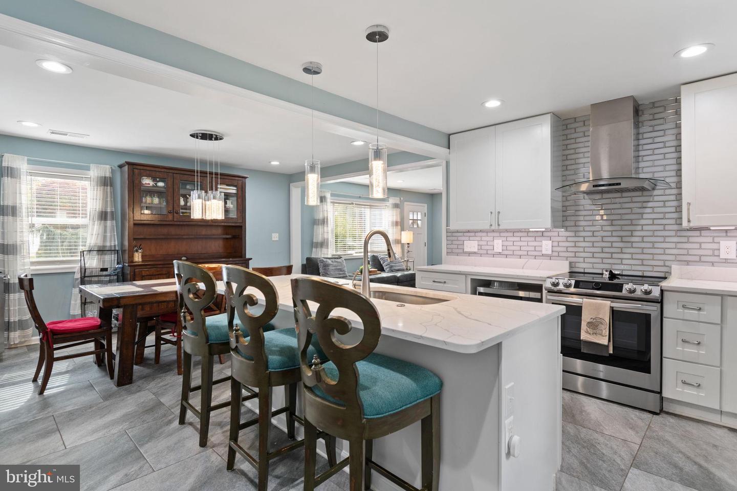 608 NE BLUE RIDGE AVE NE, LEESBURG, Virginia 20176, 4 Bedrooms Bedrooms, 10 Rooms Rooms,2 BathroomsBathrooms,Residential,For sale,608 NE BLUE RIDGE AVE NE,VALO2109400 MLS # VALO2109400