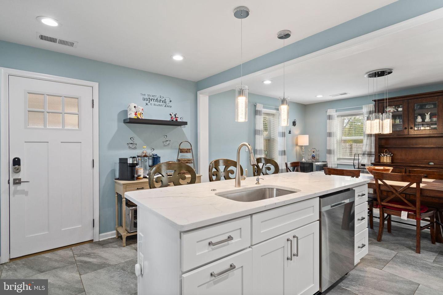 608 NE BLUE RIDGE AVE NE, LEESBURG, Virginia 20176, 4 Bedrooms Bedrooms, 10 Rooms Rooms,2 BathroomsBathrooms,Residential,For sale,608 NE BLUE RIDGE AVE NE,VALO2109400 MLS # VALO2109400