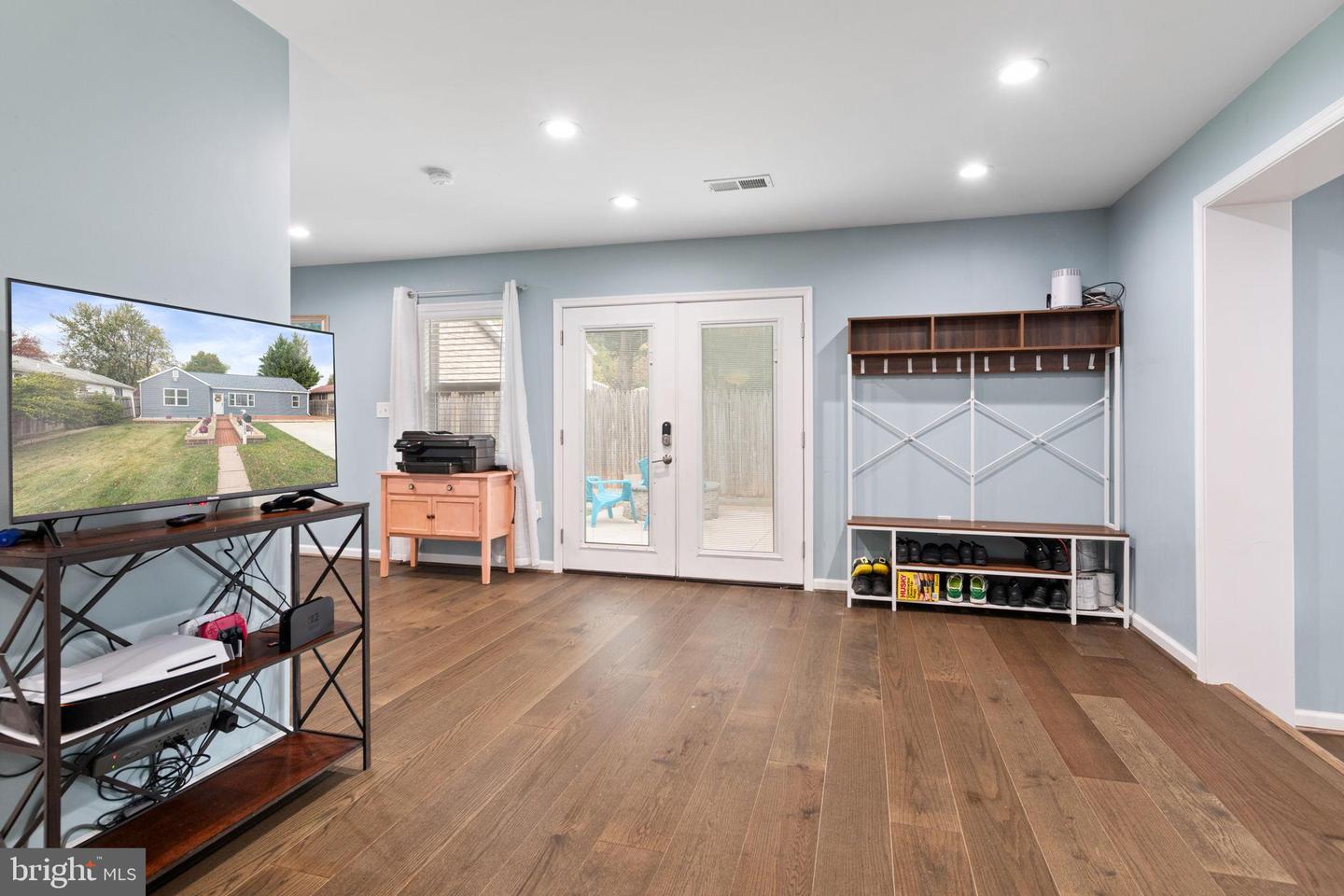 608 NE BLUE RIDGE AVE NE, LEESBURG, Virginia 20176, 4 Bedrooms Bedrooms, 10 Rooms Rooms,2 BathroomsBathrooms,Residential,For sale,608 NE BLUE RIDGE AVE NE,VALO2109400 MLS # VALO2109400