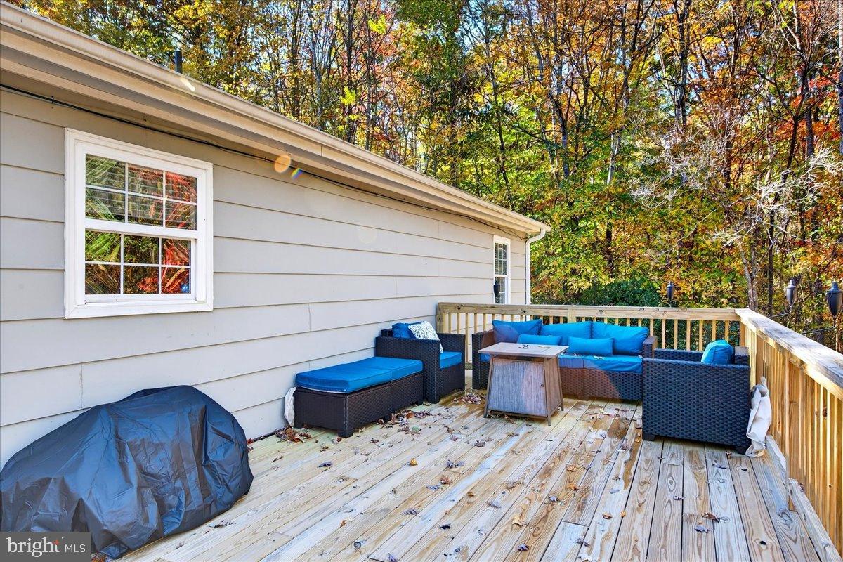 565 VENABLE RD, PALMYRA, Virginia 22963, 3 Bedrooms Bedrooms, 6 Rooms Rooms,1 BathroomBathrooms,Residential,For sale,565 VENABLE RD,VAFN2000536 MLS # VAFN2000536