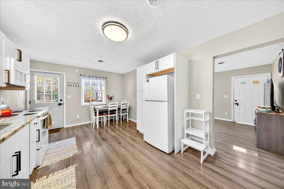 565 VENABLE RD, PALMYRA, Virginia 22963, 3 Bedrooms Bedrooms, 6 Rooms Rooms,1 BathroomBathrooms,Residential,For sale,565 VENABLE RD,VAFN2000536 MLS # VAFN2000536