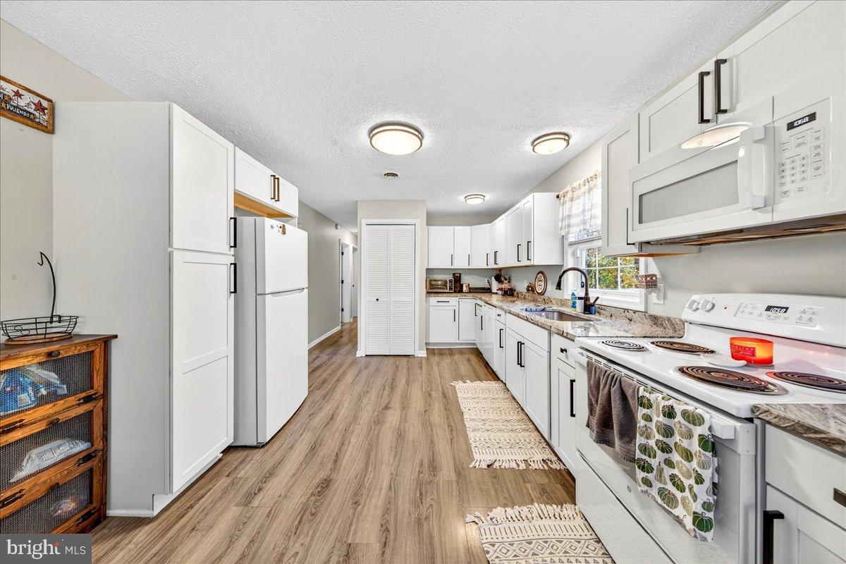 565 VENABLE RD, PALMYRA, Virginia 22963, 3 Bedrooms Bedrooms, 6 Rooms Rooms,1 BathroomBathrooms,Residential,For sale,565 VENABLE RD,VAFN2000536 MLS # VAFN2000536