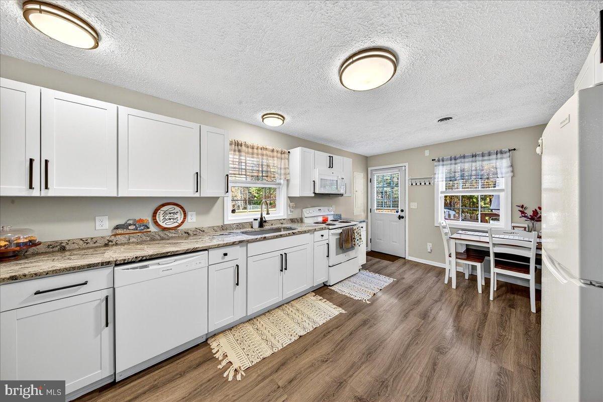 565 VENABLE RD, PALMYRA, Virginia 22963, 3 Bedrooms Bedrooms, 6 Rooms Rooms,1 BathroomBathrooms,Residential,For sale,565 VENABLE RD,VAFN2000536 MLS # VAFN2000536