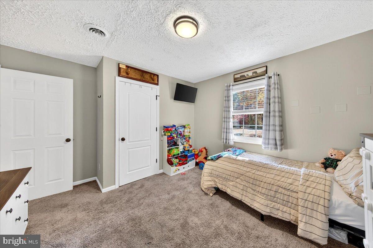 565 VENABLE RD, PALMYRA, Virginia 22963, 3 Bedrooms Bedrooms, 6 Rooms Rooms,1 BathroomBathrooms,Residential,For sale,565 VENABLE RD,VAFN2000536 MLS # VAFN2000536