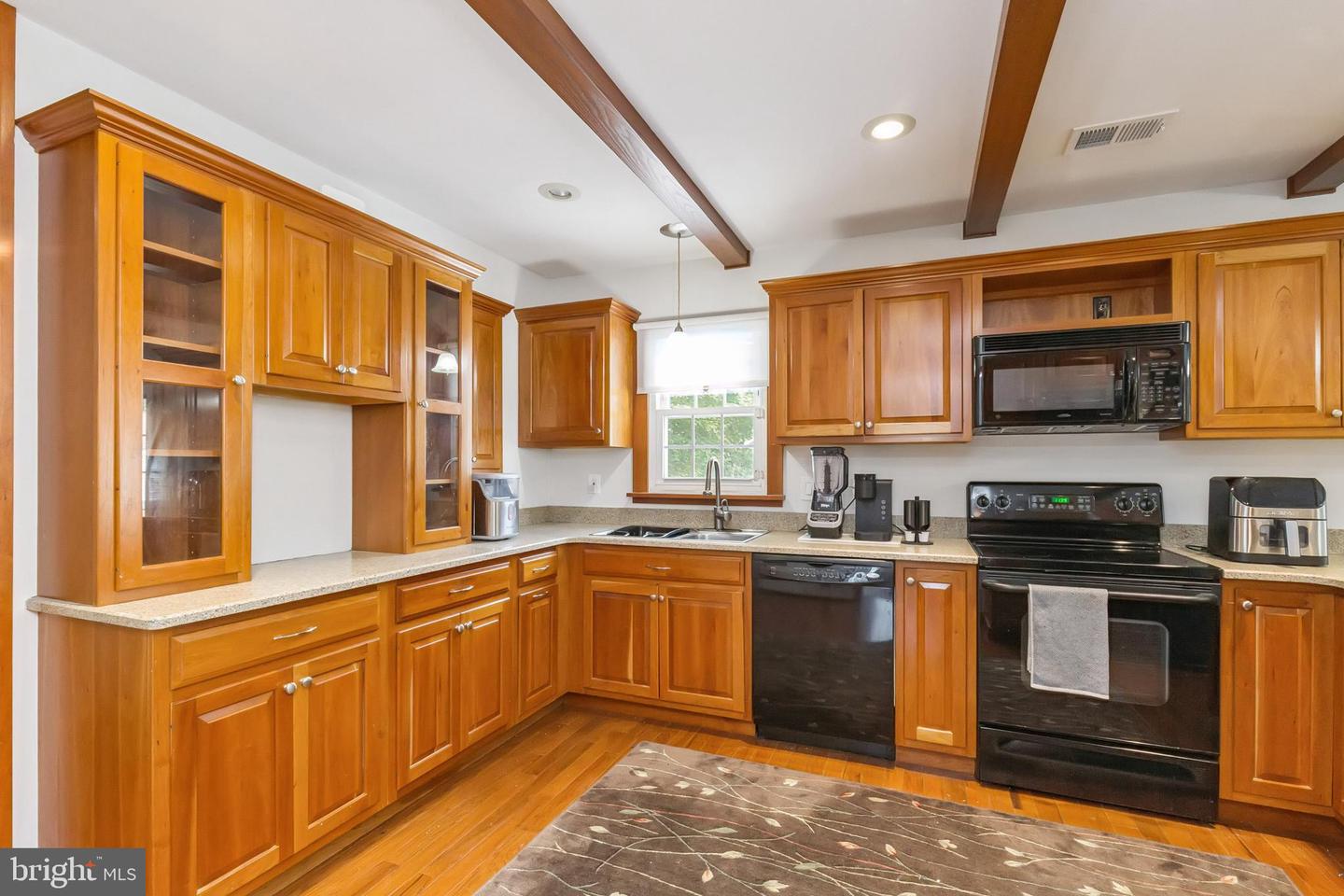 7712 PINE ST, MANASSAS, Virginia 20111, 3 Bedrooms Bedrooms, ,2 BathroomsBathrooms,Residential,For sale,7712 PINE ST,VAPW2107196 MLS # VAPW2107196