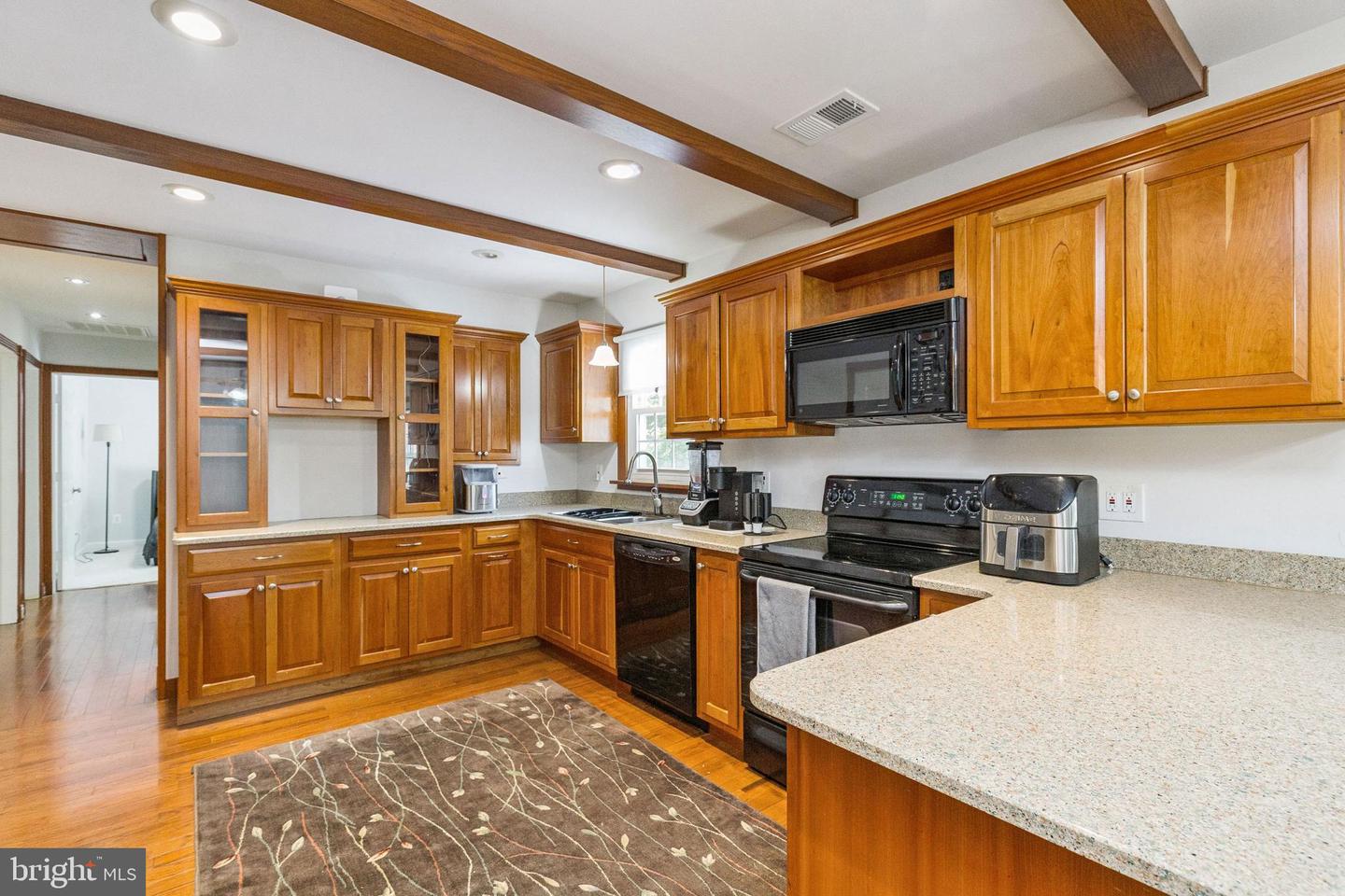 7712 PINE ST, MANASSAS, Virginia 20111, 3 Bedrooms Bedrooms, ,2 BathroomsBathrooms,Residential,For sale,7712 PINE ST,VAPW2107196 MLS # VAPW2107196