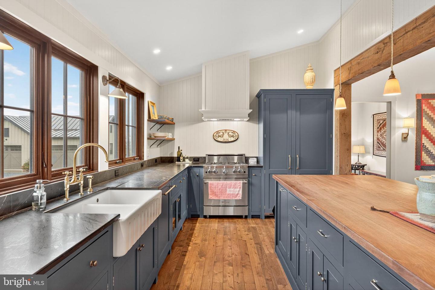 63 RILEY HOLLOW RD, HUNTLY, Virginia 22640, 2 Bedrooms Bedrooms, 7 Rooms Rooms,2 BathroomsBathrooms,Residential,For sale,63 RILEY HOLLOW RD,VARP2002376 MLS # VARP2002376