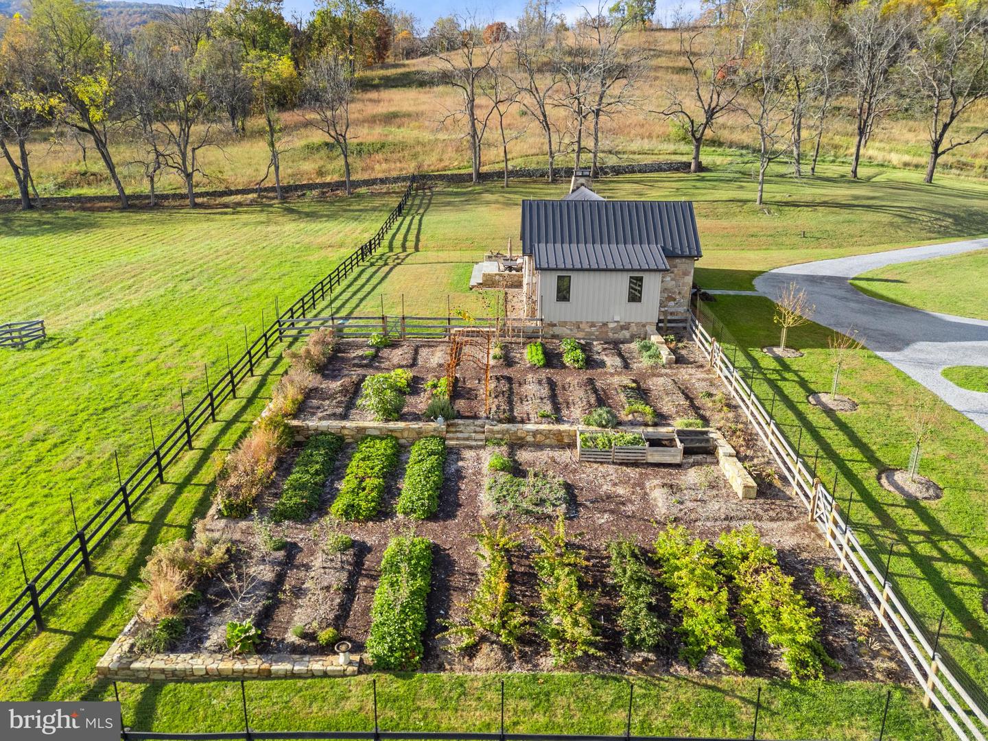 63 RILEY HOLLOW RD, HUNTLY, Virginia 22640, 2 Bedrooms Bedrooms, 7 Rooms Rooms,2 BathroomsBathrooms,Residential,For sale,63 RILEY HOLLOW RD,VARP2002376 MLS # VARP2002376