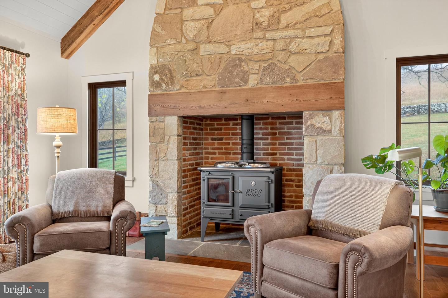 63 RILEY HOLLOW RD, HUNTLY, Virginia 22640, 2 Bedrooms Bedrooms, 7 Rooms Rooms,2 BathroomsBathrooms,Residential,For sale,63 RILEY HOLLOW RD,VARP2002376 MLS # VARP2002376