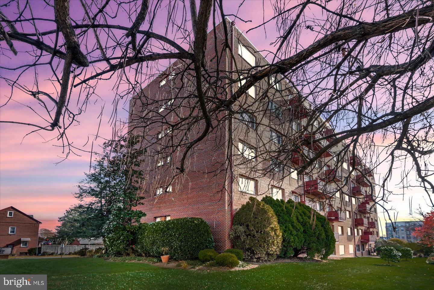 1830 COLUMBIA PIKE #115, ARLINGTON, Virginia 22204, 1 Bedroom Bedrooms, ,1 BathroomBathrooms,Residential,For sale,1830 COLUMBIA PIKE #115,VAAR2051138 MLS # VAAR2051138