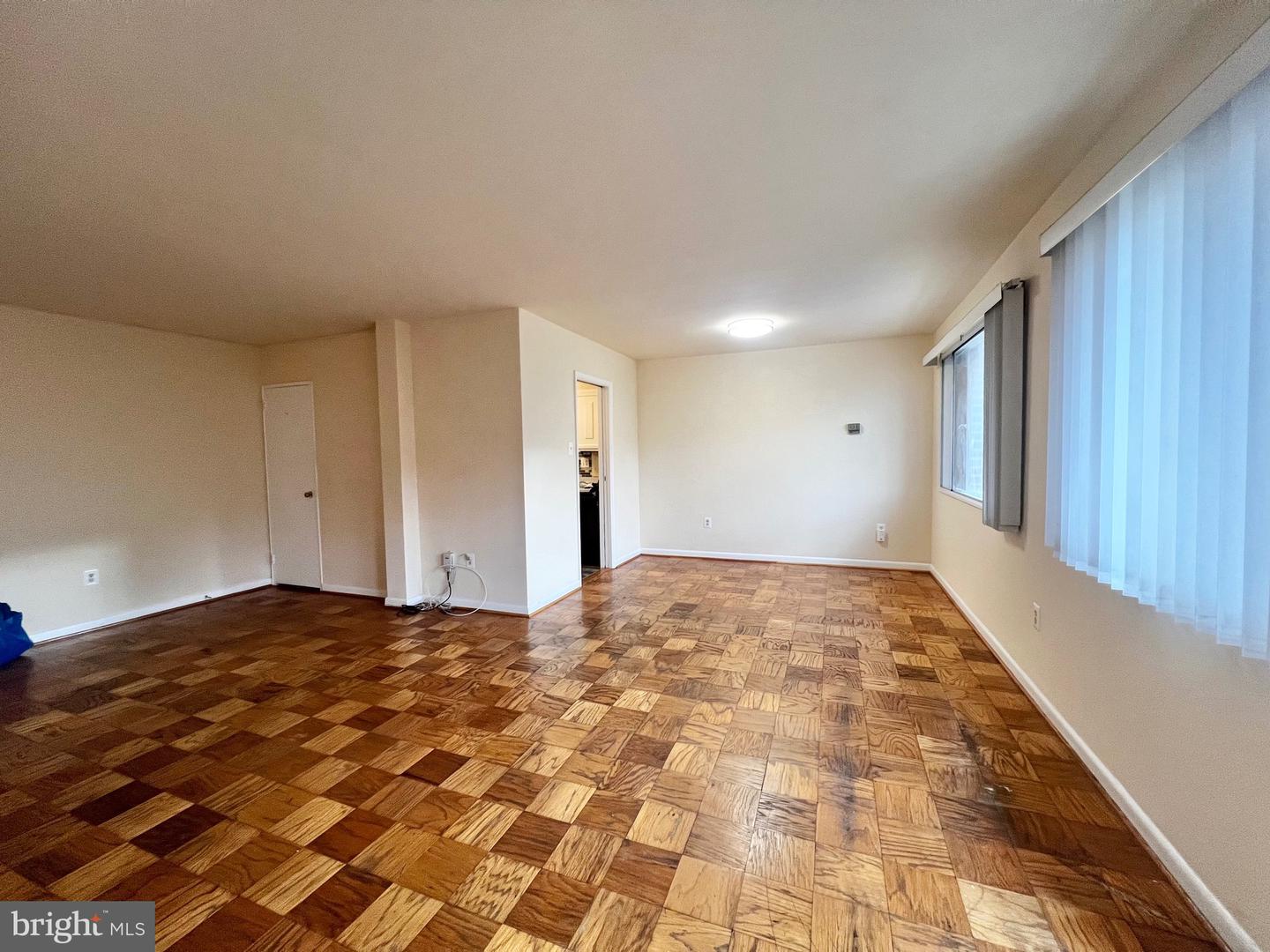 1830 COLUMBIA PIKE #115, ARLINGTON, Virginia 22204, 1 Bedroom Bedrooms, ,1 BathroomBathrooms,Residential,For sale,1830 COLUMBIA PIKE #115,VAAR2051138 MLS # VAAR2051138