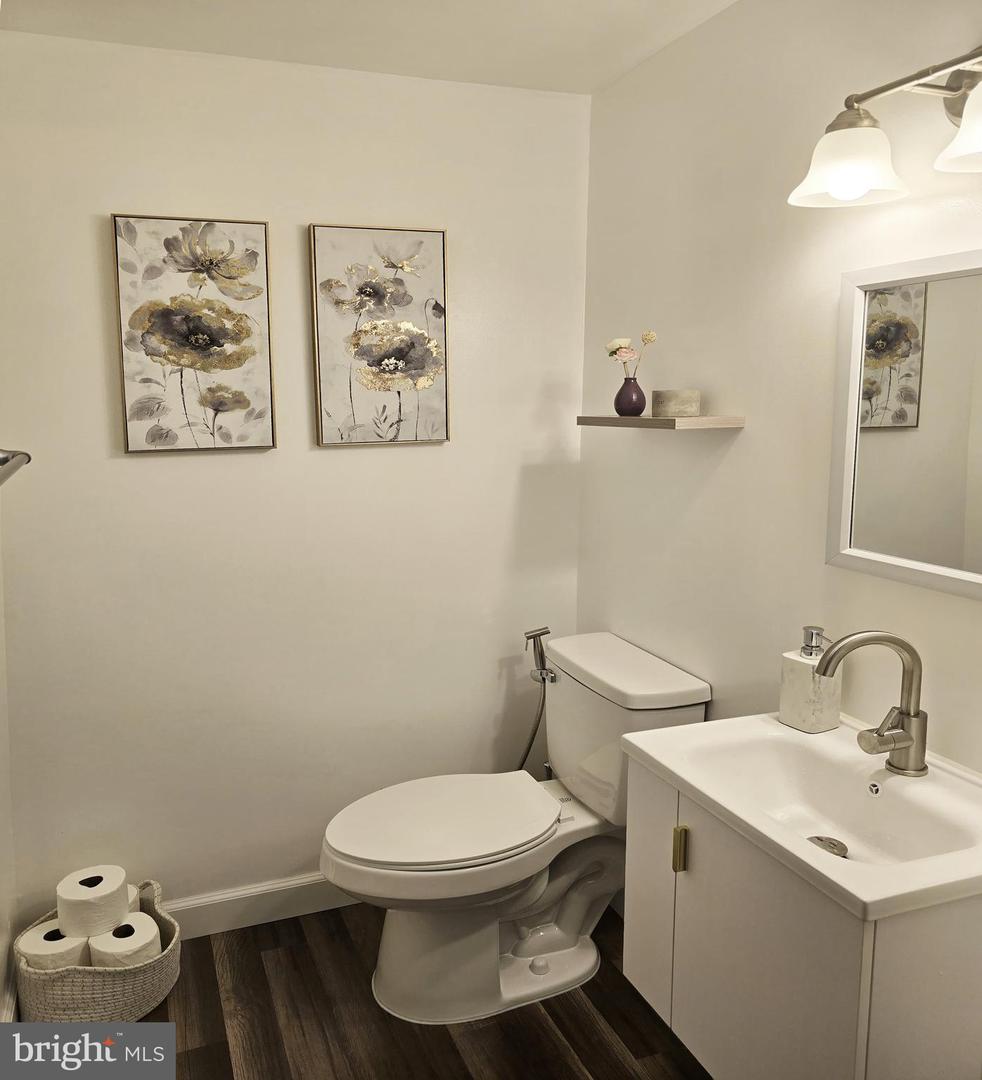 21897 ELKINS TER, STERLING, Virginia 20166, 2 Bedrooms Bedrooms, 5 Rooms Rooms,2 BathroomsBathrooms,Residential,For sale,21897 ELKINS TER,VALO2103944 MLS # VALO2103944 21897 ELKINS TER, STERLING, Virginia 20166, 2 Bedrooms Bedrooms, 5 Rooms Rooms,2 BathroomsBathrooms,Residential,For sale,21897 ELKINS TER,VALO2103944 MLS # VALO2103944