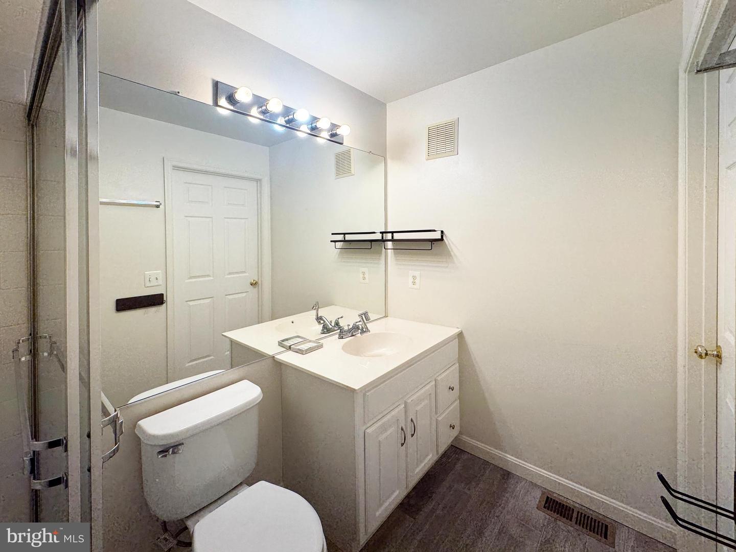 21897 ELKINS TER, STERLING, Virginia 20166, 2 Bedrooms Bedrooms, 5 Rooms Rooms,2 BathroomsBathrooms,Residential,For sale,21897 ELKINS TER,VALO2103944 MLS # VALO2103944 21897 ELKINS TER, STERLING, Virginia 20166, 2 Bedrooms Bedrooms, 5 Rooms Rooms,2 BathroomsBathrooms,Residential,For sale,21897 ELKINS TER,VALO2103944 MLS # VALO2103944