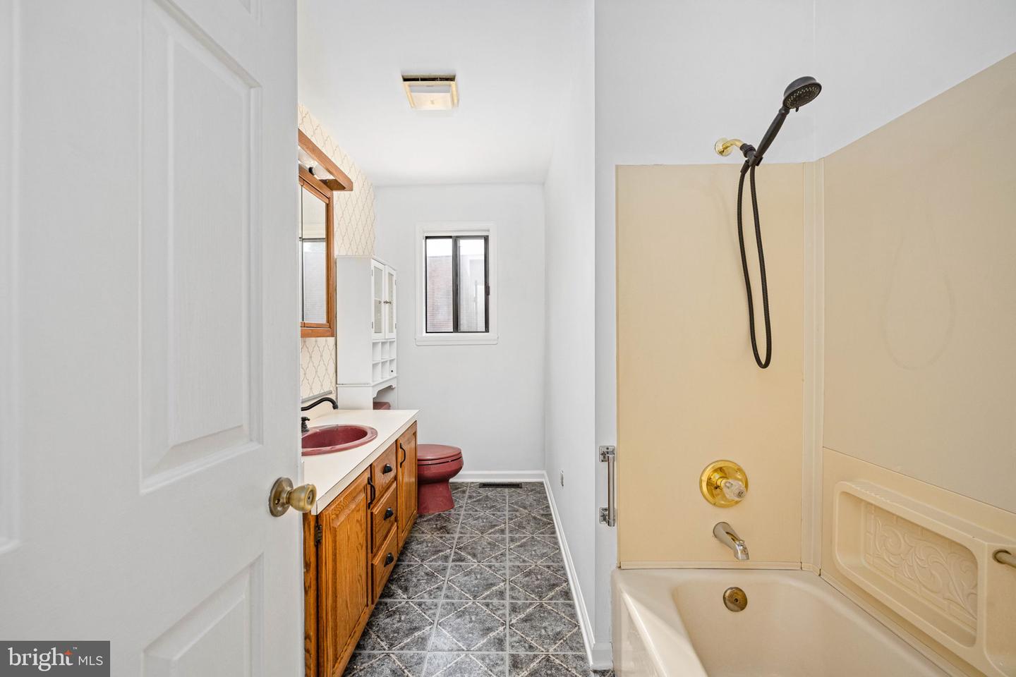 926 WINDWAY LN, MINERAL, Virginia 23117, 5 Bedrooms Bedrooms, ,3 BathroomsBathrooms,Residential,For sale,926 WINDWAY LN,VALA2008688 MLS # VALA2008688