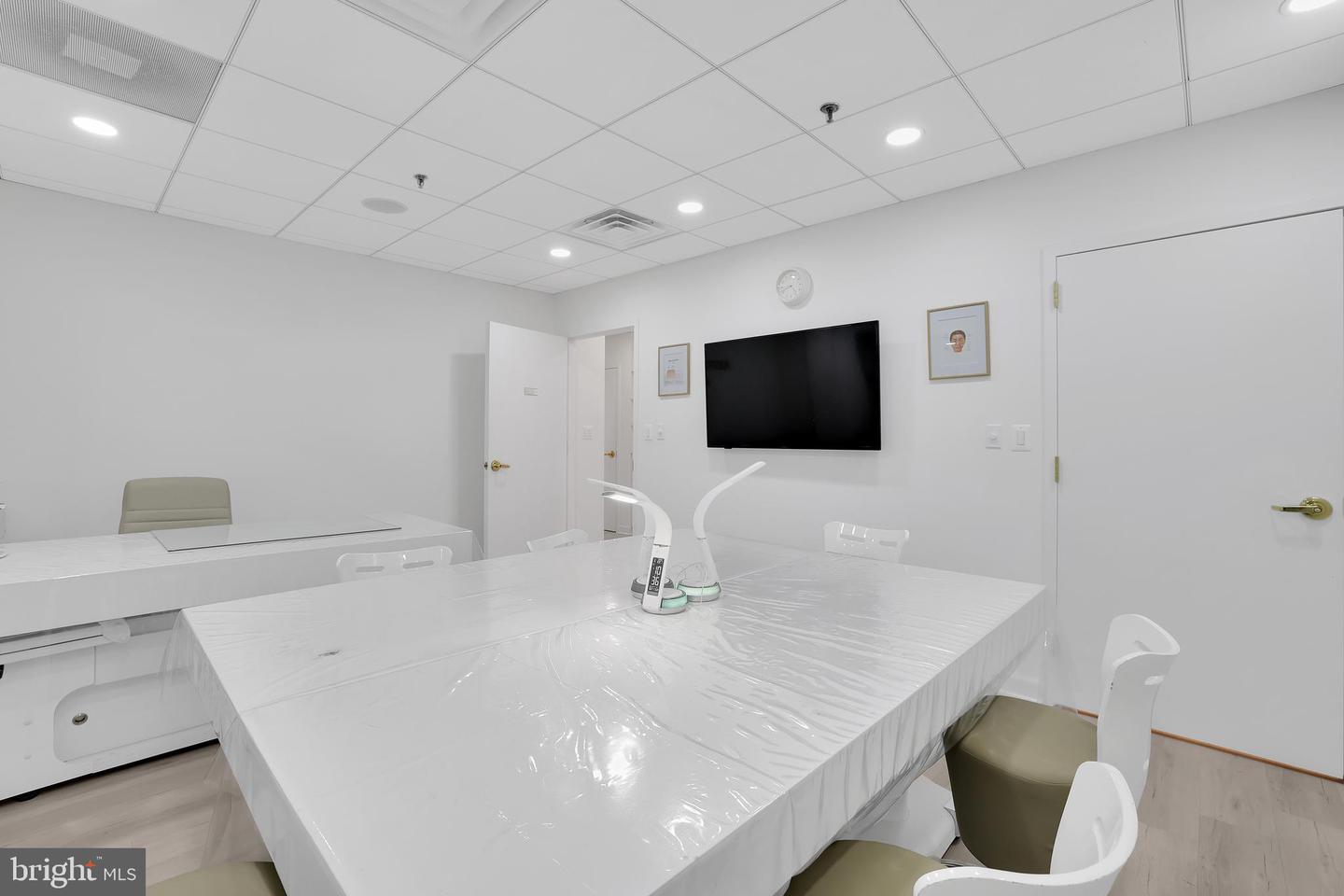 7601 LEWINSVILLE RD #SUITE 305, MCLEAN, Virginia 22102, ,Land,For sale,7601 LEWINSVILLE RD #SUITE 305,VAFX2236908 MLS # VAFX2236908