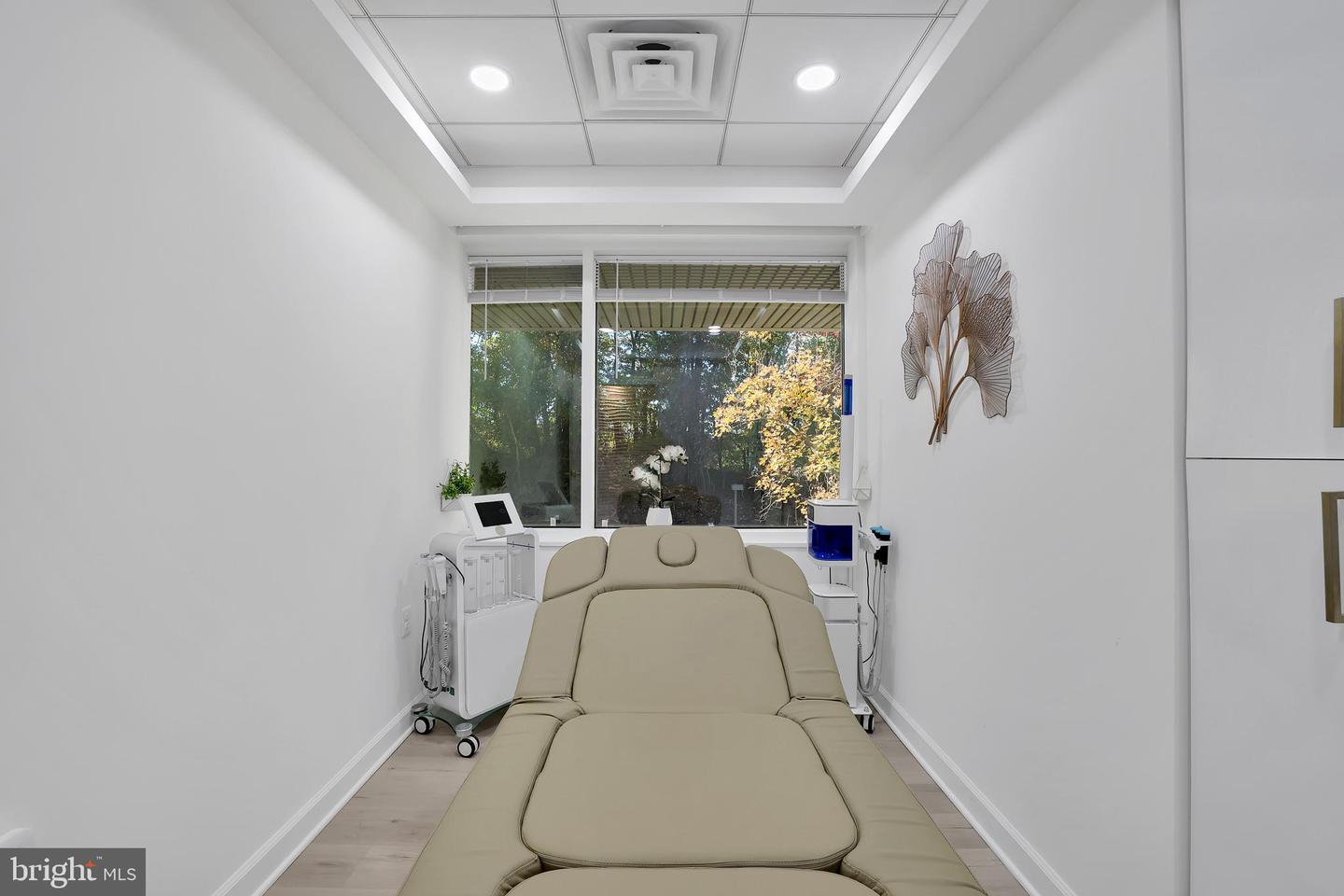 7601 LEWINSVILLE RD #SUITE 305, MCLEAN, Virginia 22102, ,Land,For sale,7601 LEWINSVILLE RD #SUITE 305,VAFX2236908 MLS # VAFX2236908