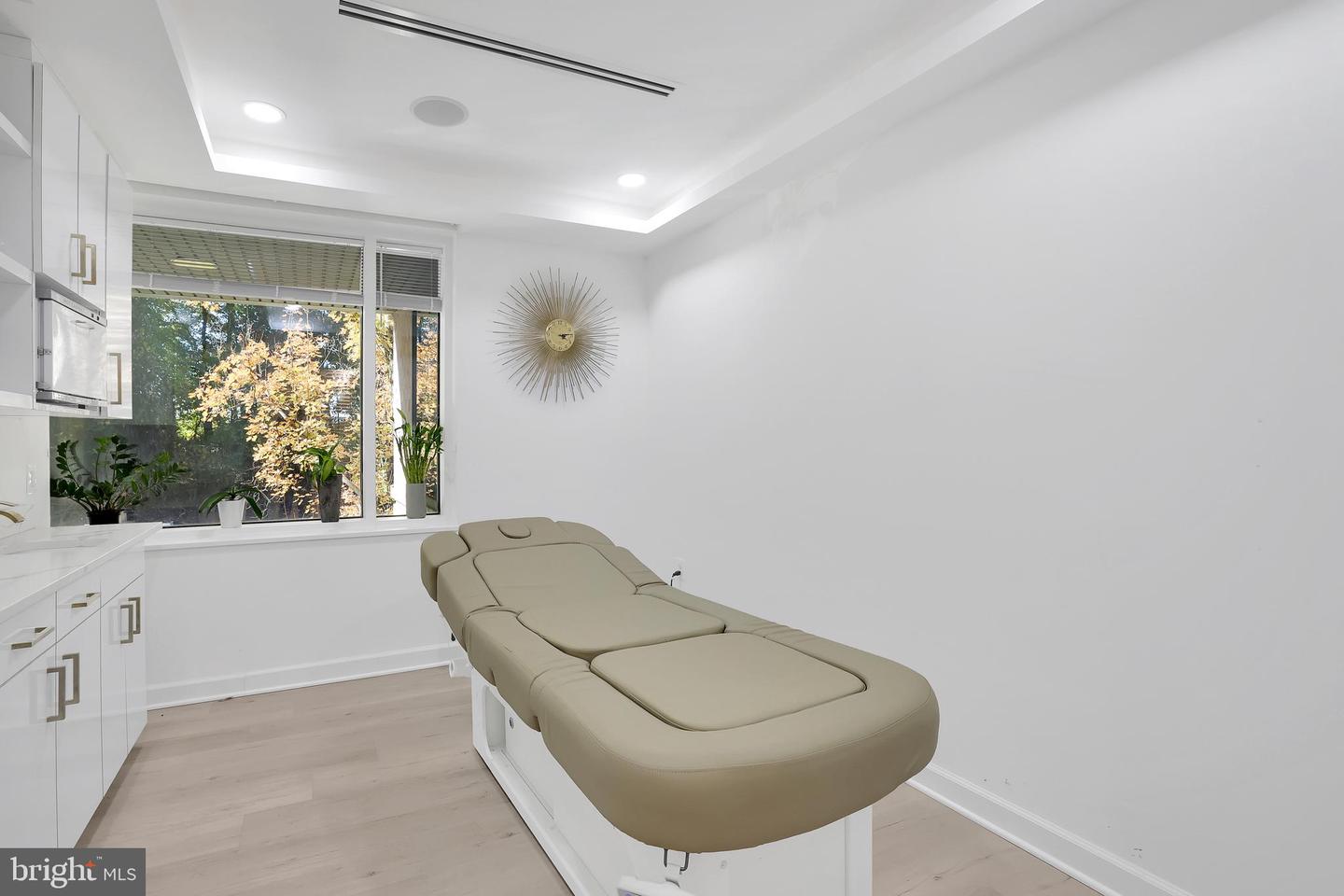 7601 LEWINSVILLE RD #SUITE 305, MCLEAN, Virginia 22102, ,Land,For sale,7601 LEWINSVILLE RD #SUITE 305,VAFX2236908 MLS # VAFX2236908