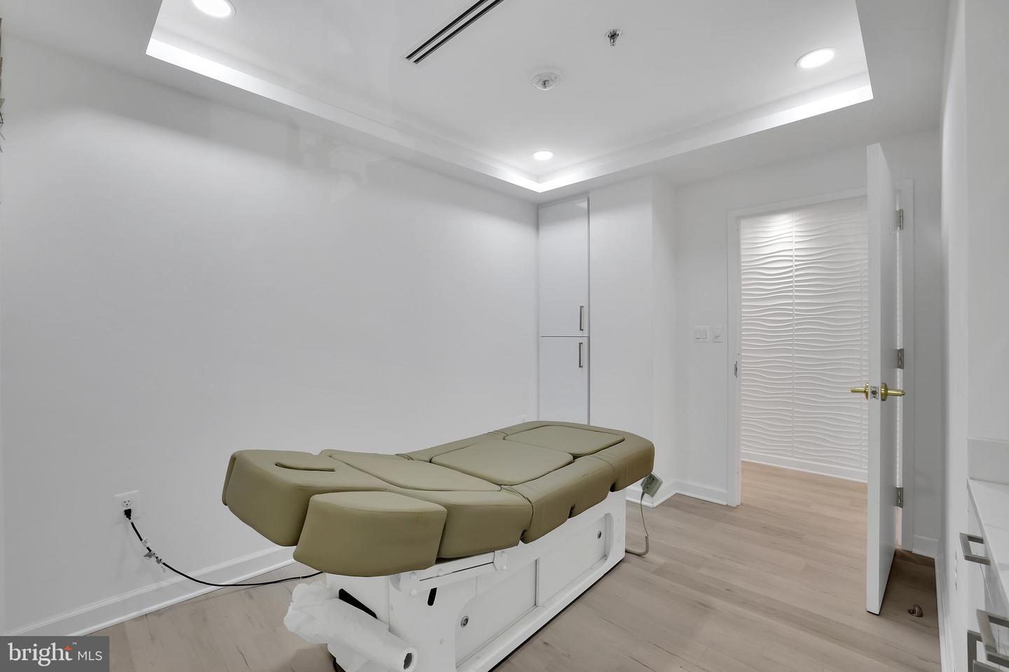 7601 LEWINSVILLE RD #SUITE 305, MCLEAN, Virginia 22102, ,Land,For sale,7601 LEWINSVILLE RD #SUITE 305,VAFX2236908 MLS # VAFX2236908