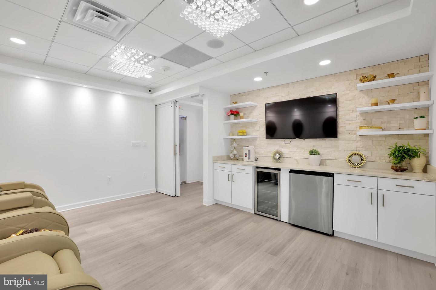 7601 LEWINSVILLE RD #SUITE 305, MCLEAN, Virginia 22102, ,Land,For sale,7601 LEWINSVILLE RD #SUITE 305,VAFX2236908 MLS # VAFX2236908