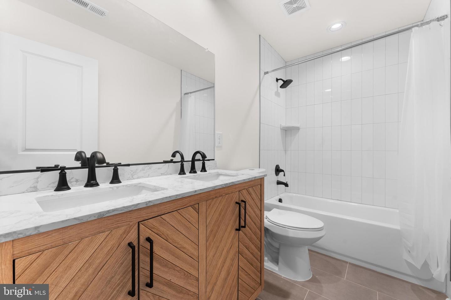 9140 VISTAVIEW LANE, CULPEPER, Virginia 22701, 3 Bedrooms Bedrooms, ,3 BathroomsBathrooms,Residential,For sale,9140 VISTAVIEW LANE,VACU2011934 MLS # VACU2011934