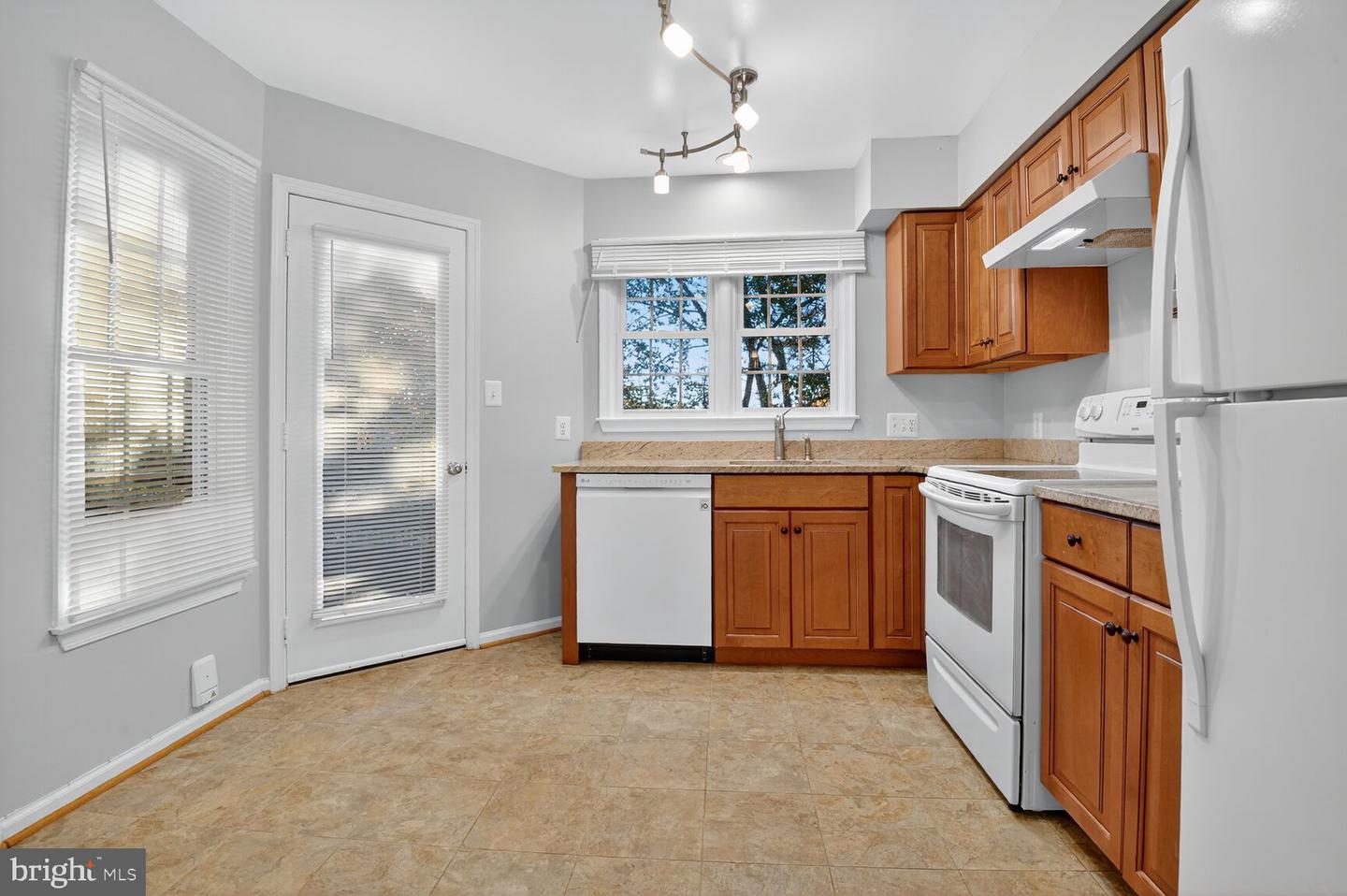 11116 BEAVER TRAIL CT #11116, RESTON, Virginia 20191, 2 Bedrooms Bedrooms, 7 Rooms Rooms,2 BathroomsBathrooms,Residential,For sale,11116 BEAVER TRAIL CT #11116,VAFX2276496 MLS # VAFX2276496 11116 BEAVER TRAIL CT #11116, RESTON, Virginia 20191, 2 Bedrooms Bedrooms, 7 Rooms Rooms,2 BathroomsBathrooms,Residential,For sale,11116 BEAVER TRAIL CT #11116,VAFX2276496 MLS # VAFX2276496