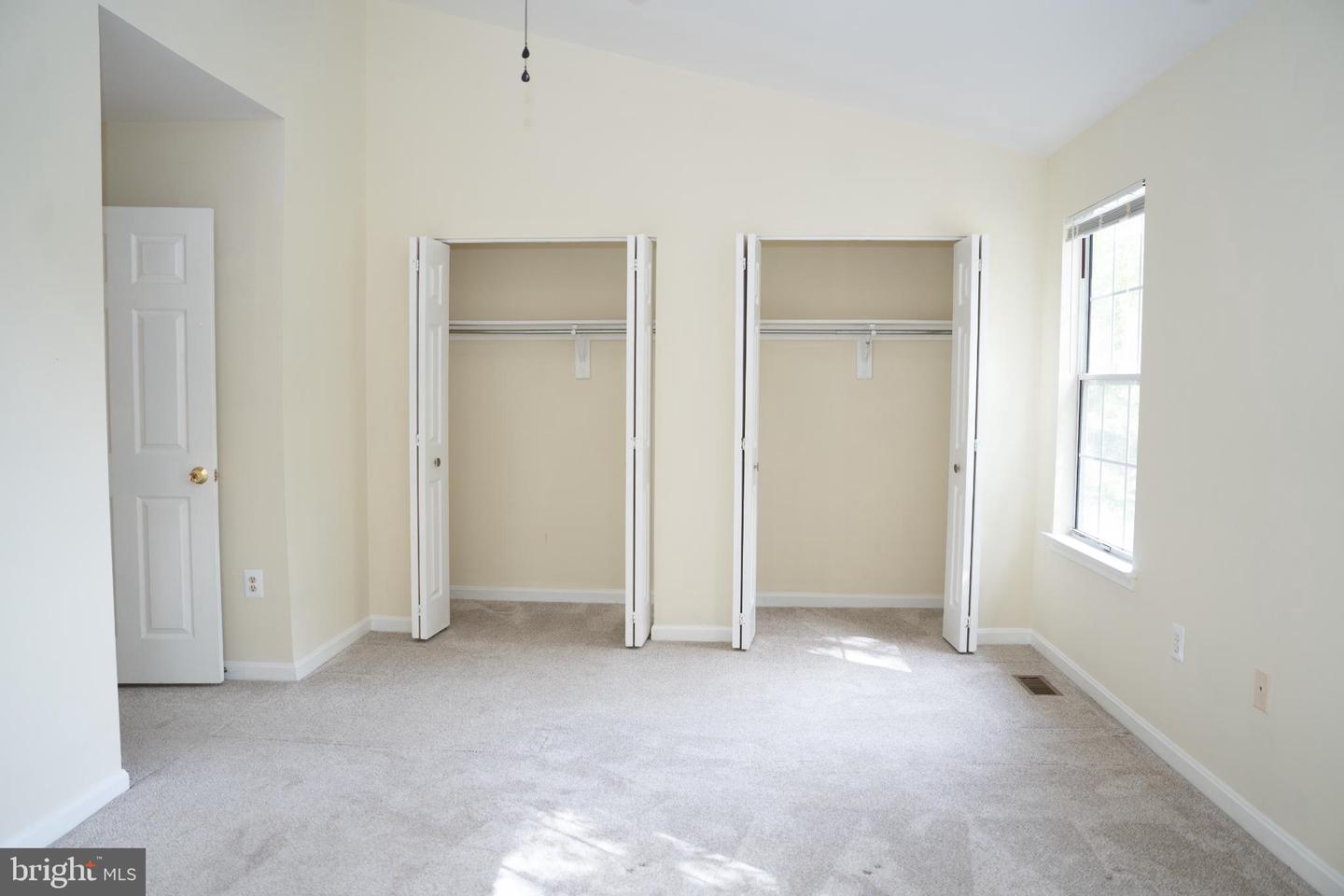 5156 MEETING PL, WOODBRIDGE, Virginia 22193, 4 Bedrooms Bedrooms, 8 Rooms Rooms,3 BathroomsBathrooms,Residential,For sale,5156 MEETING PL,VAPW2107104 MLS # VAPW2107104