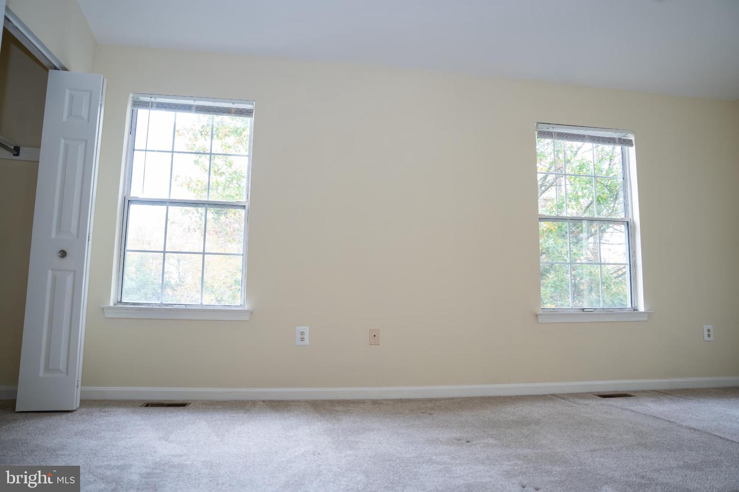 5156 MEETING PL, WOODBRIDGE, Virginia 22193, 4 Bedrooms Bedrooms, 8 Rooms Rooms,3 BathroomsBathrooms,Residential,For sale,5156 MEETING PL,VAPW2107104 MLS # VAPW2107104