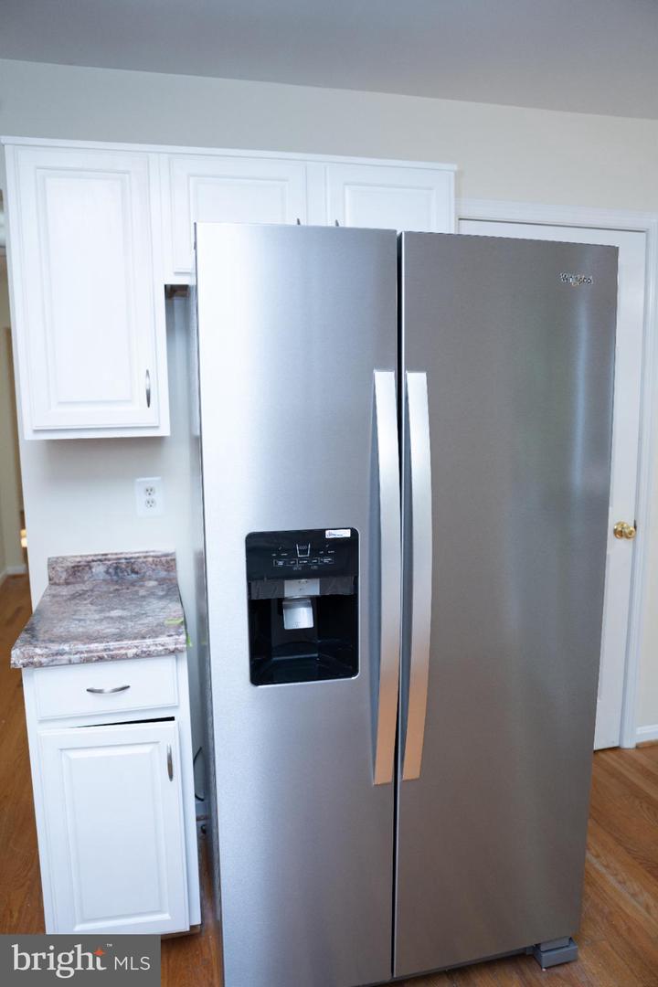 5156 MEETING PL, WOODBRIDGE, Virginia 22193, 4 Bedrooms Bedrooms, 8 Rooms Rooms,3 BathroomsBathrooms,Residential,For sale,5156 MEETING PL,VAPW2107104 MLS # VAPW2107104